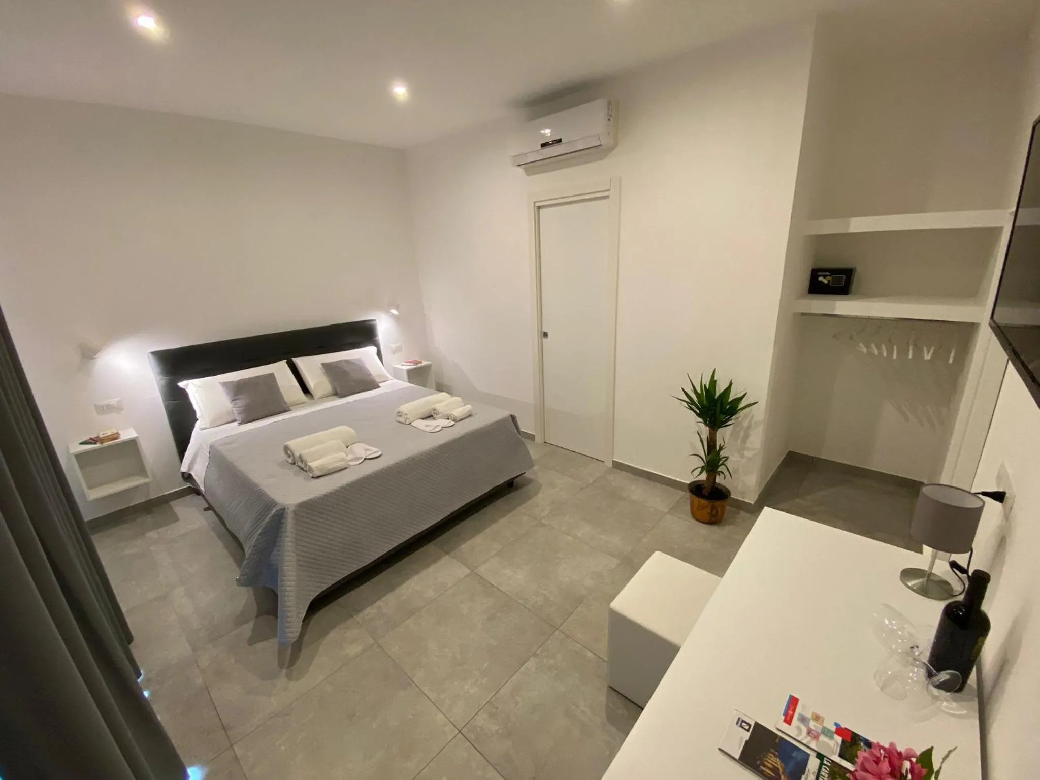 Photo of the whole room, Bed in InVilla Bed&Breakfast - Quality Rooms