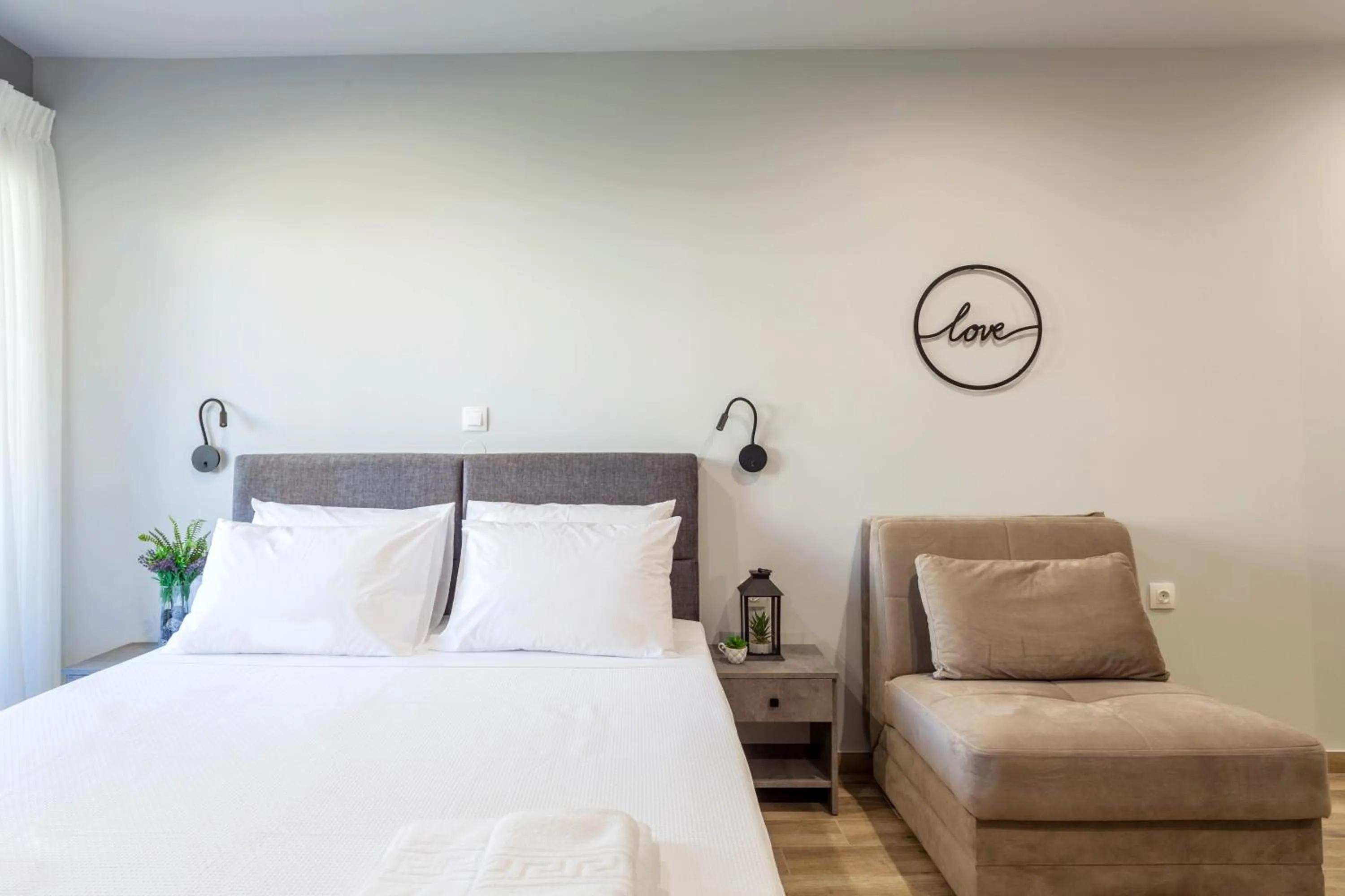 Bed in Raise Heraklion Boutique Apartments