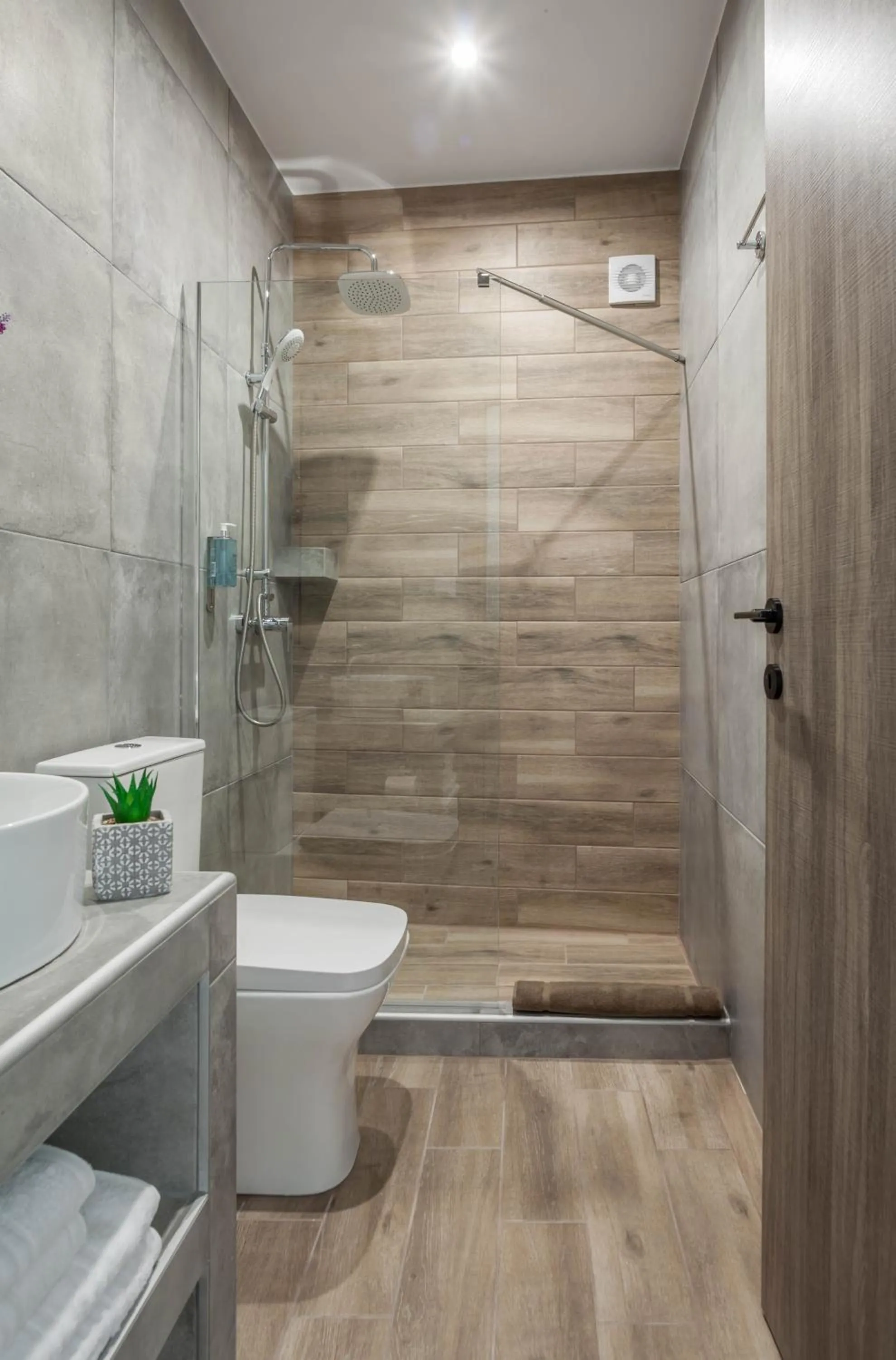 Bathroom in Raise Heraklion Boutique Apartments