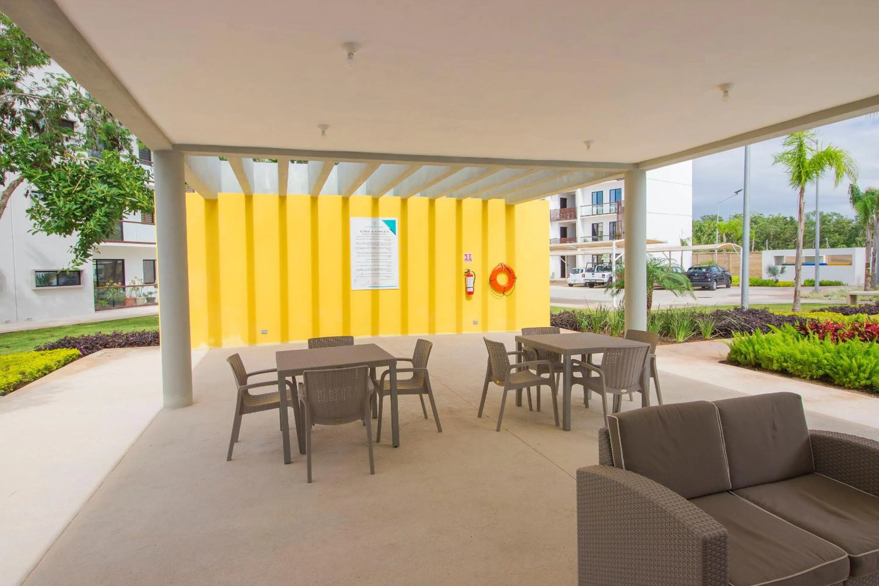 Solarium in Breezy & Bright Full Apartment