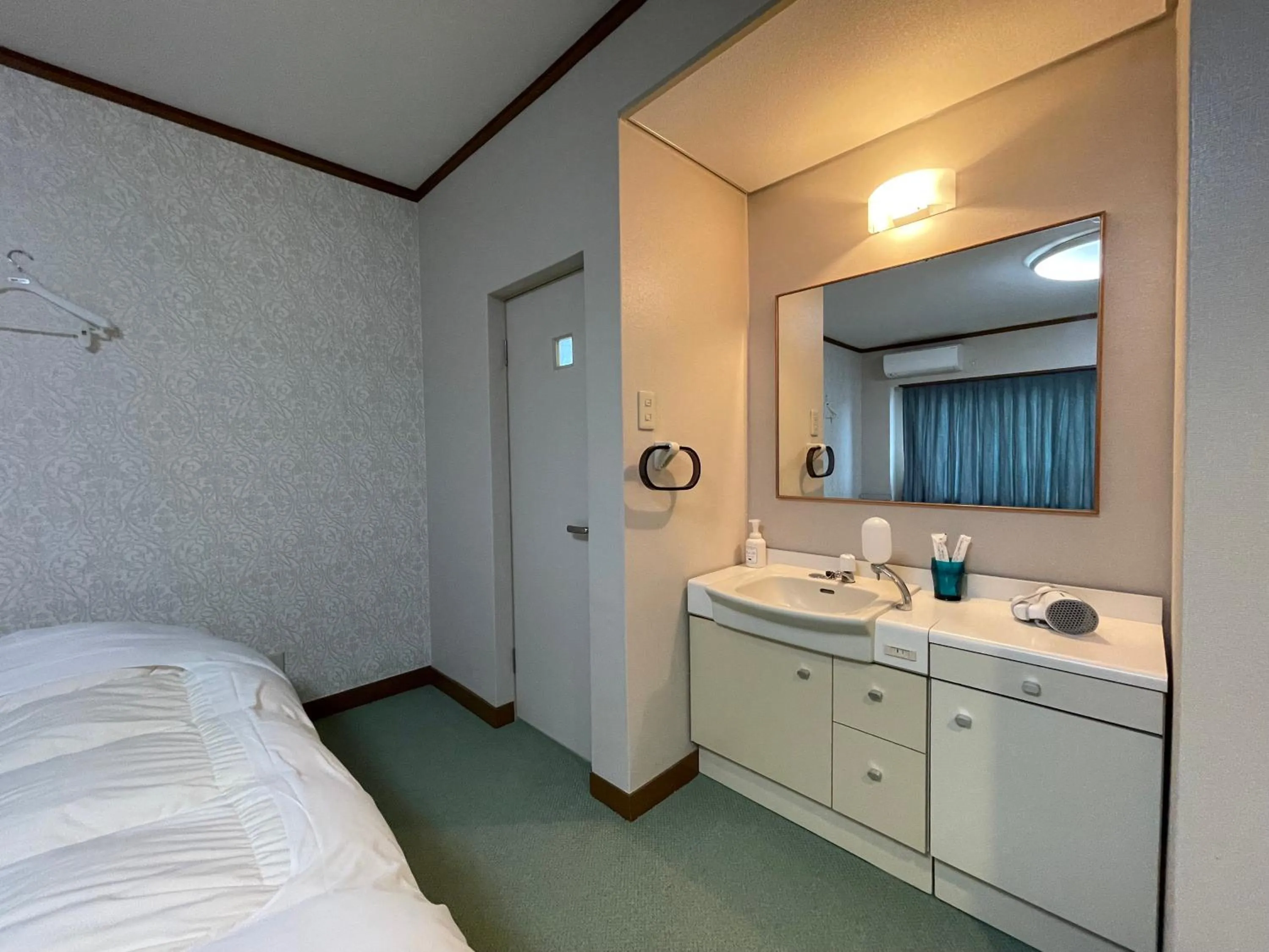 Bathroom, Bed in Marina Hotel Kaikuu