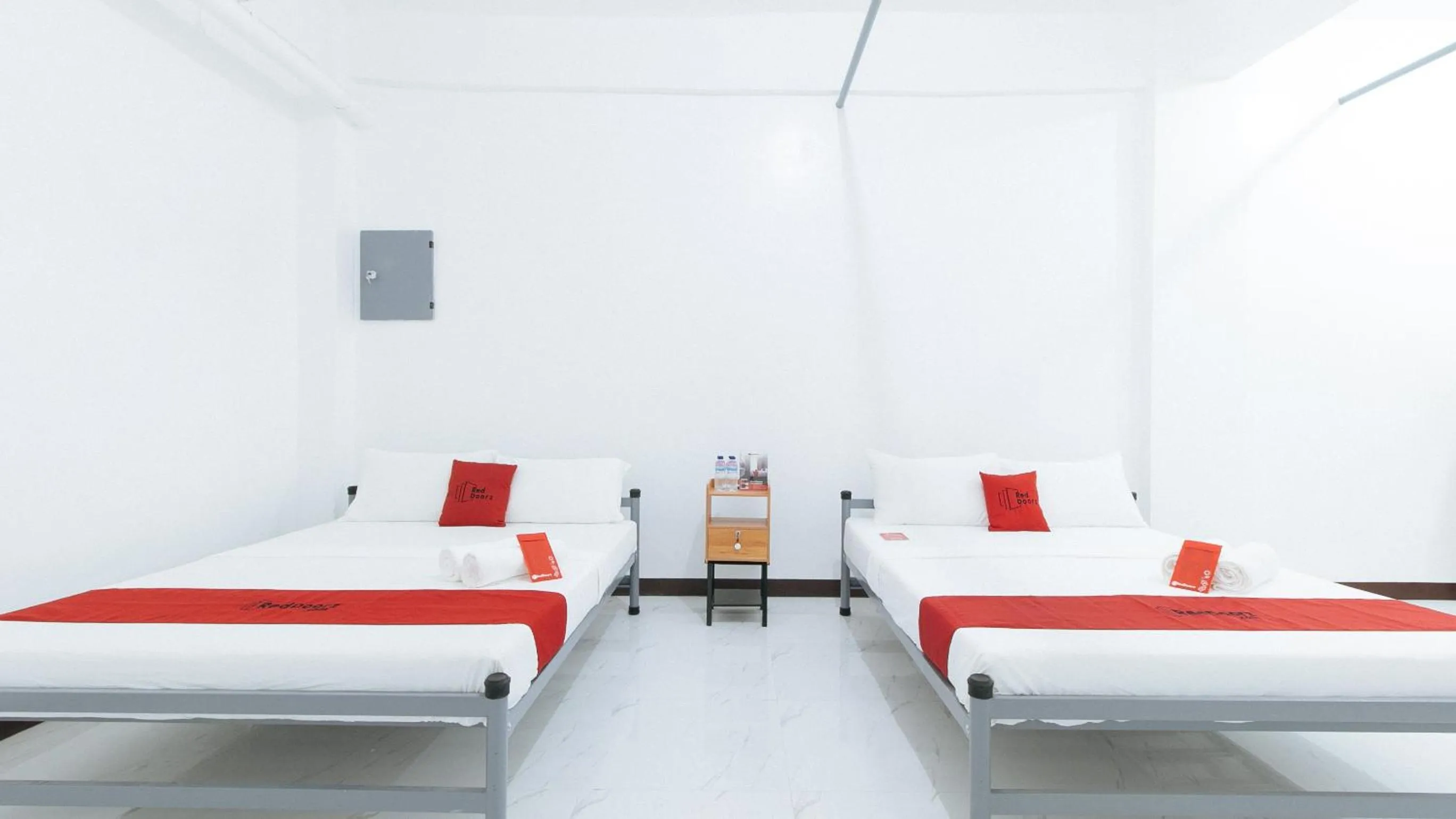 Bed in RedDoorz at Good 101 Paranaque