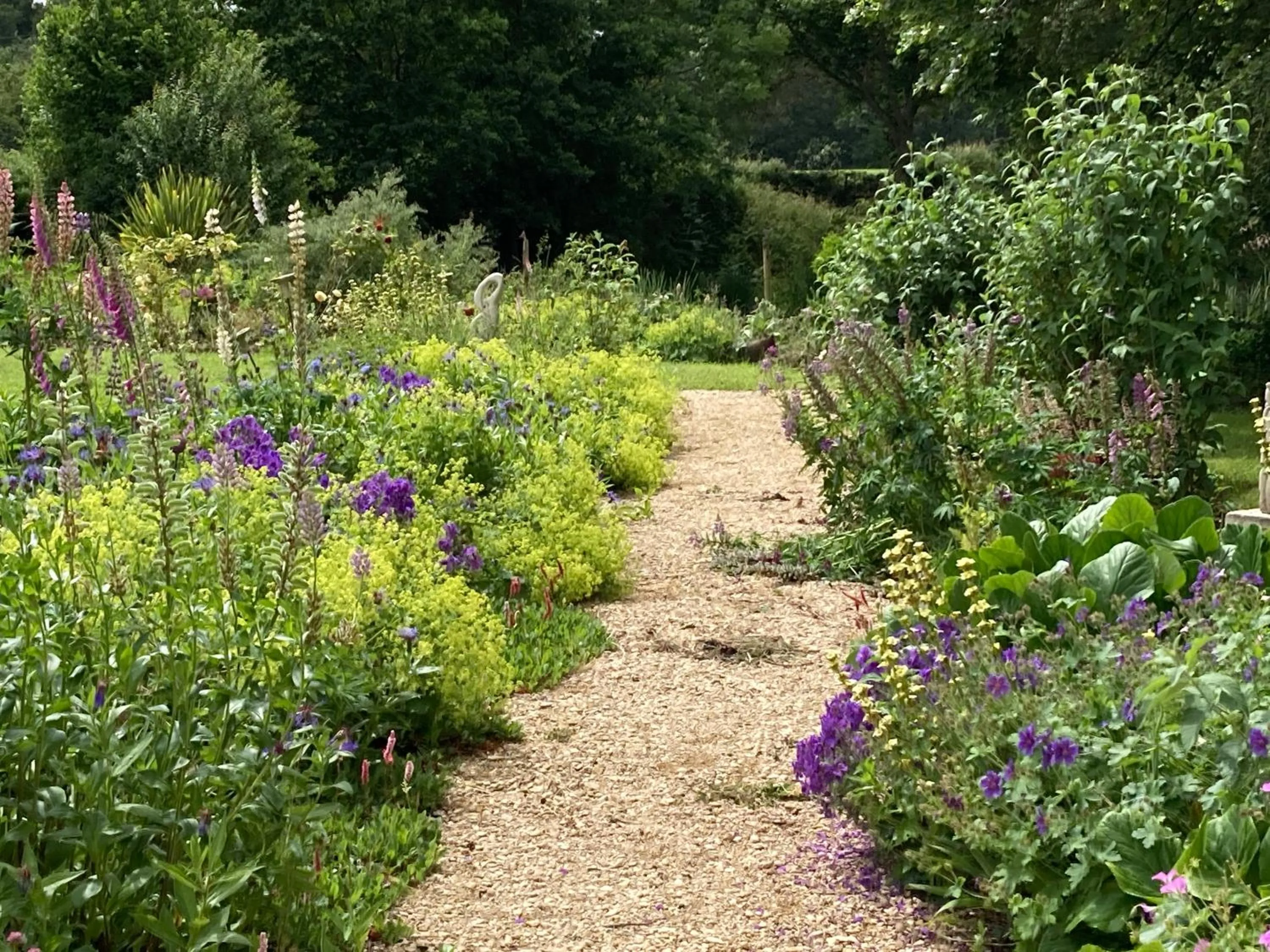 Garden in Art House B & B