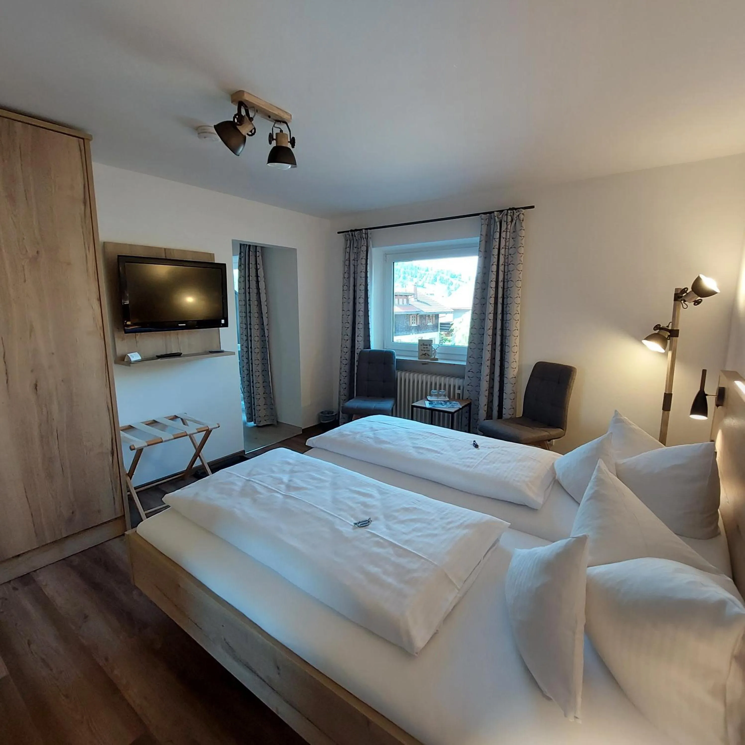Photo of the whole room, Bed in Hotel Garni Malerwinkl