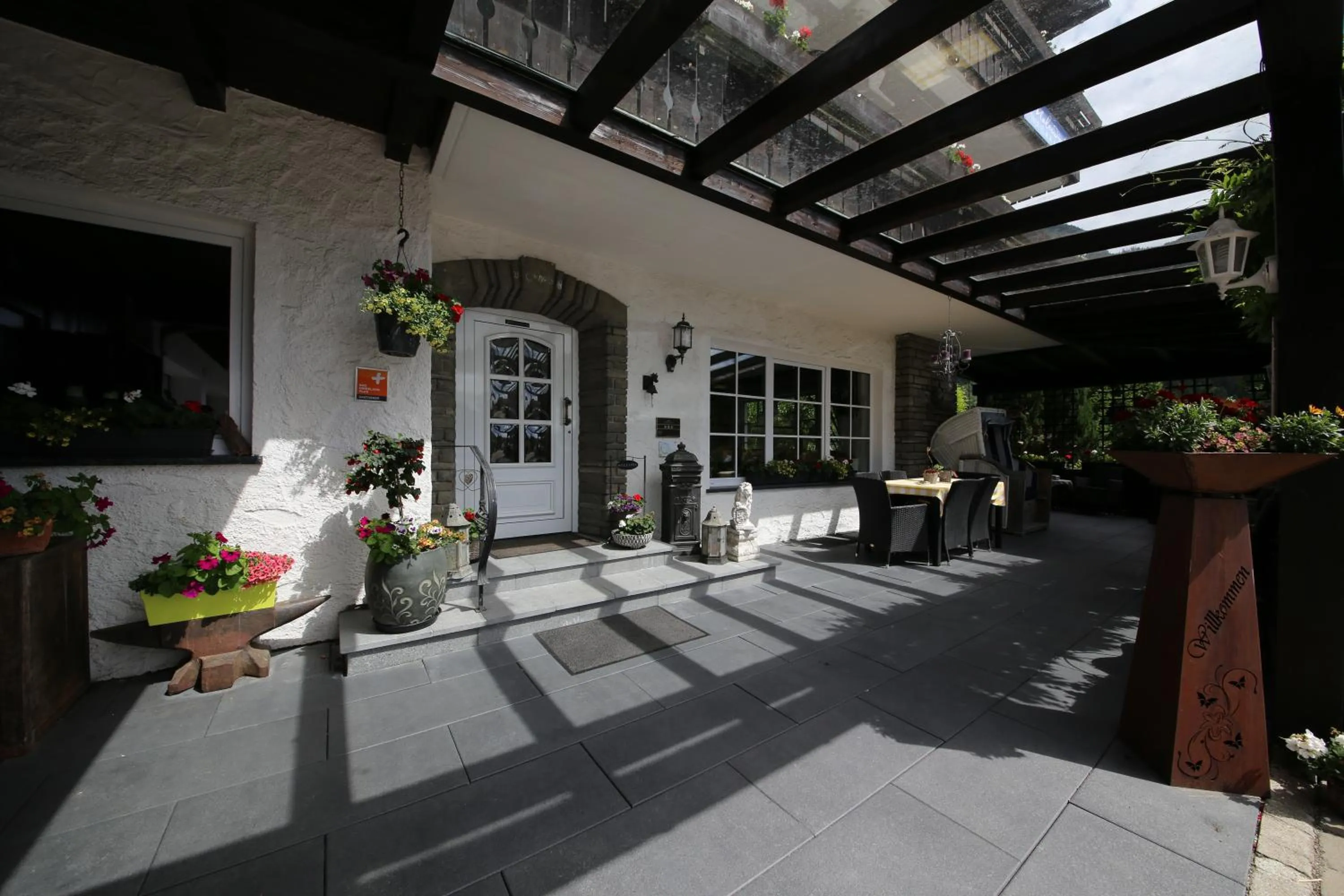 Patio in Hotel Garni Malerwinkl