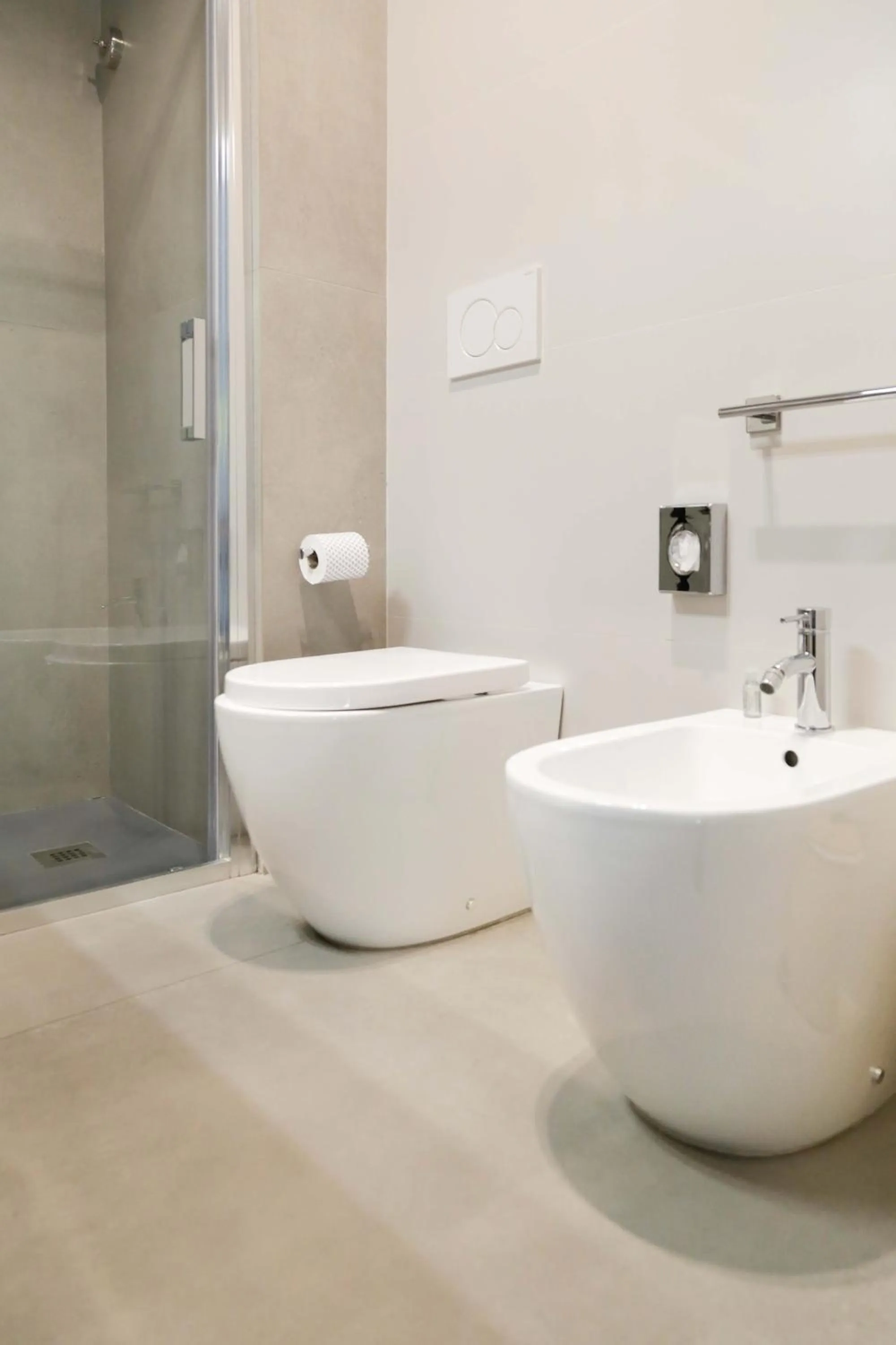 Shower in Arryvo Hotel