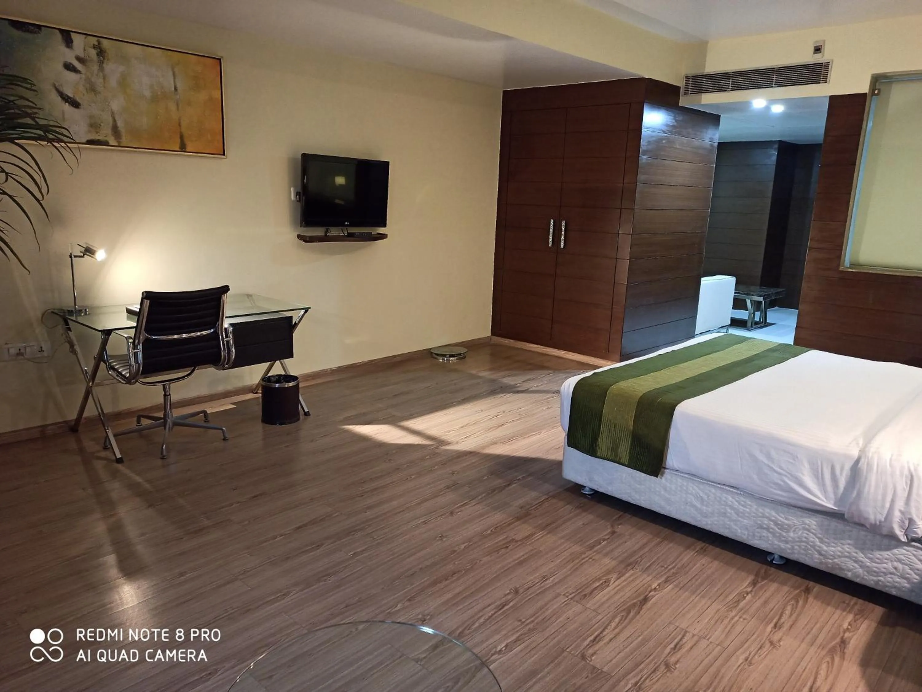 Bedroom, TV/Entertainment Center in Hotel Patliputra Exotica