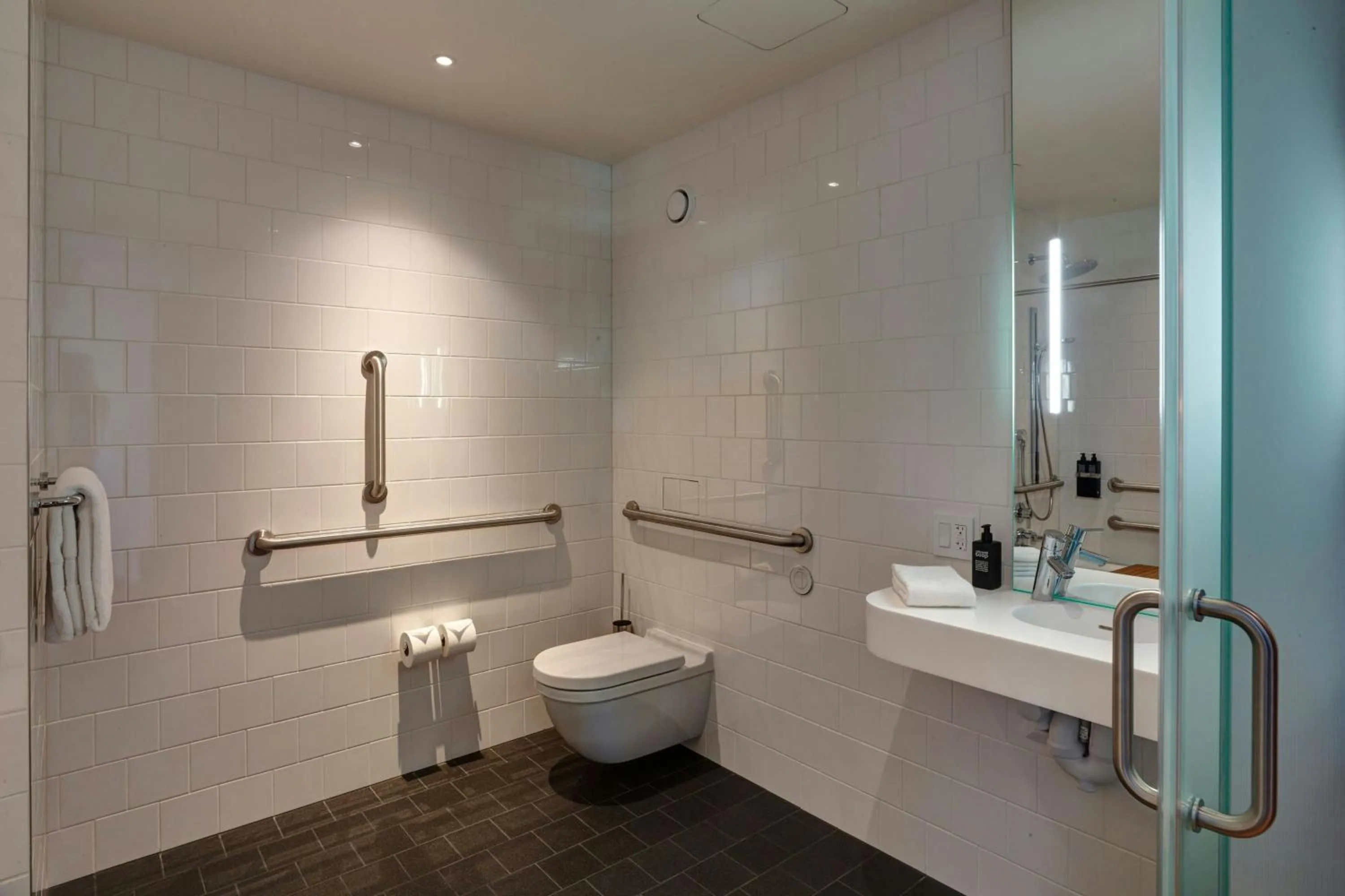 Bedroom in citizenM San Francisco Union Square