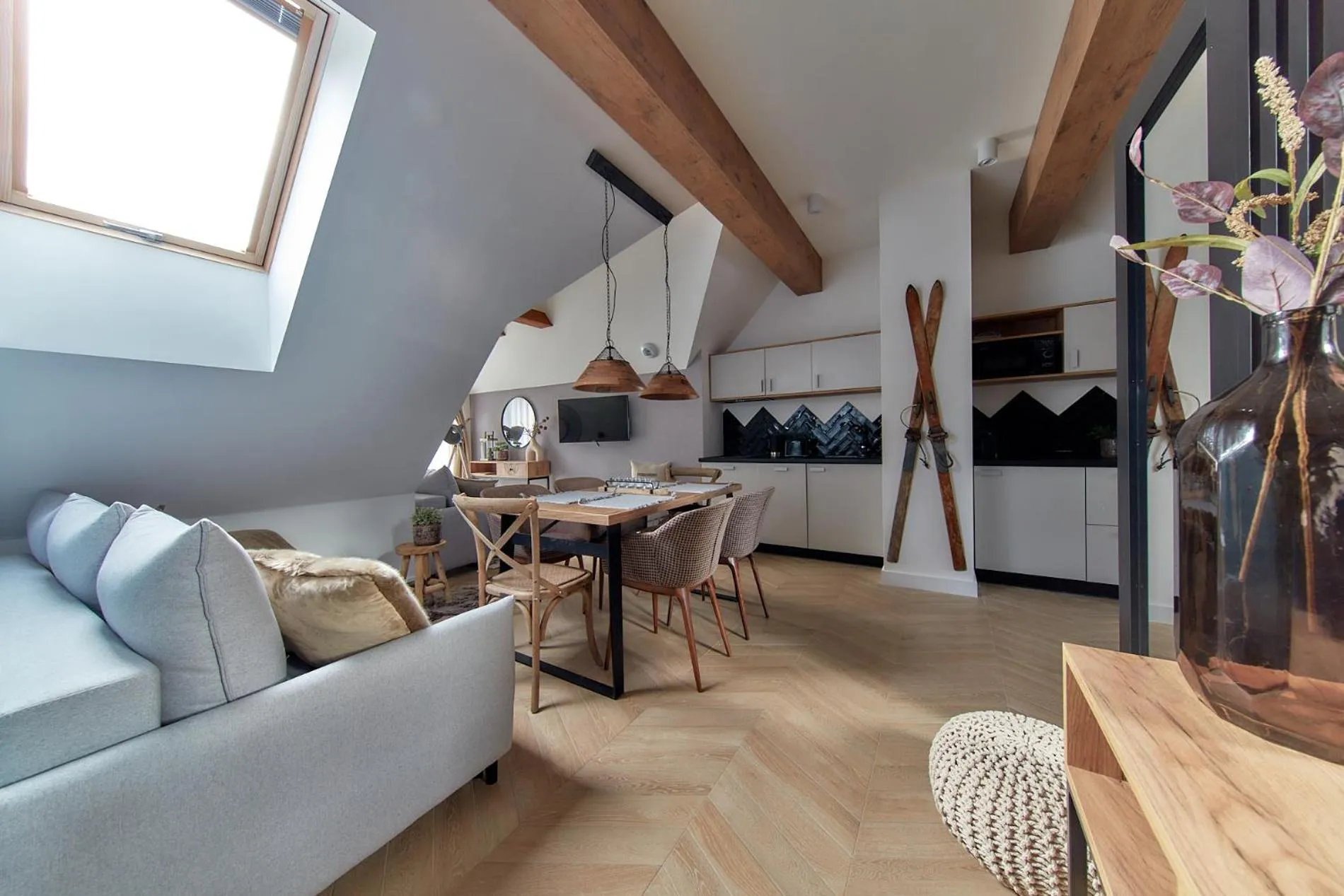 Seating area in Tatra Square Apartments