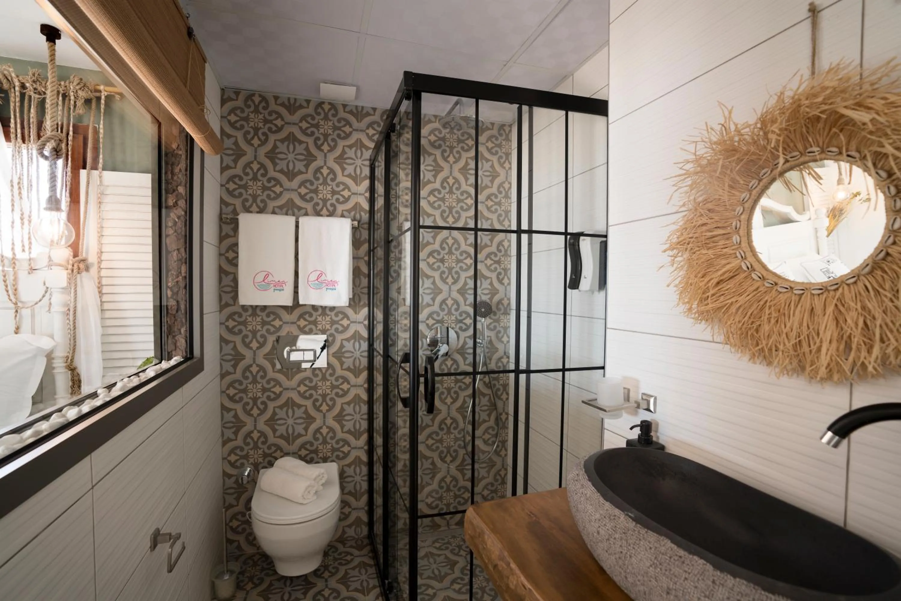 Bathroom in Liman Hotel Gümüslük - Adult Only