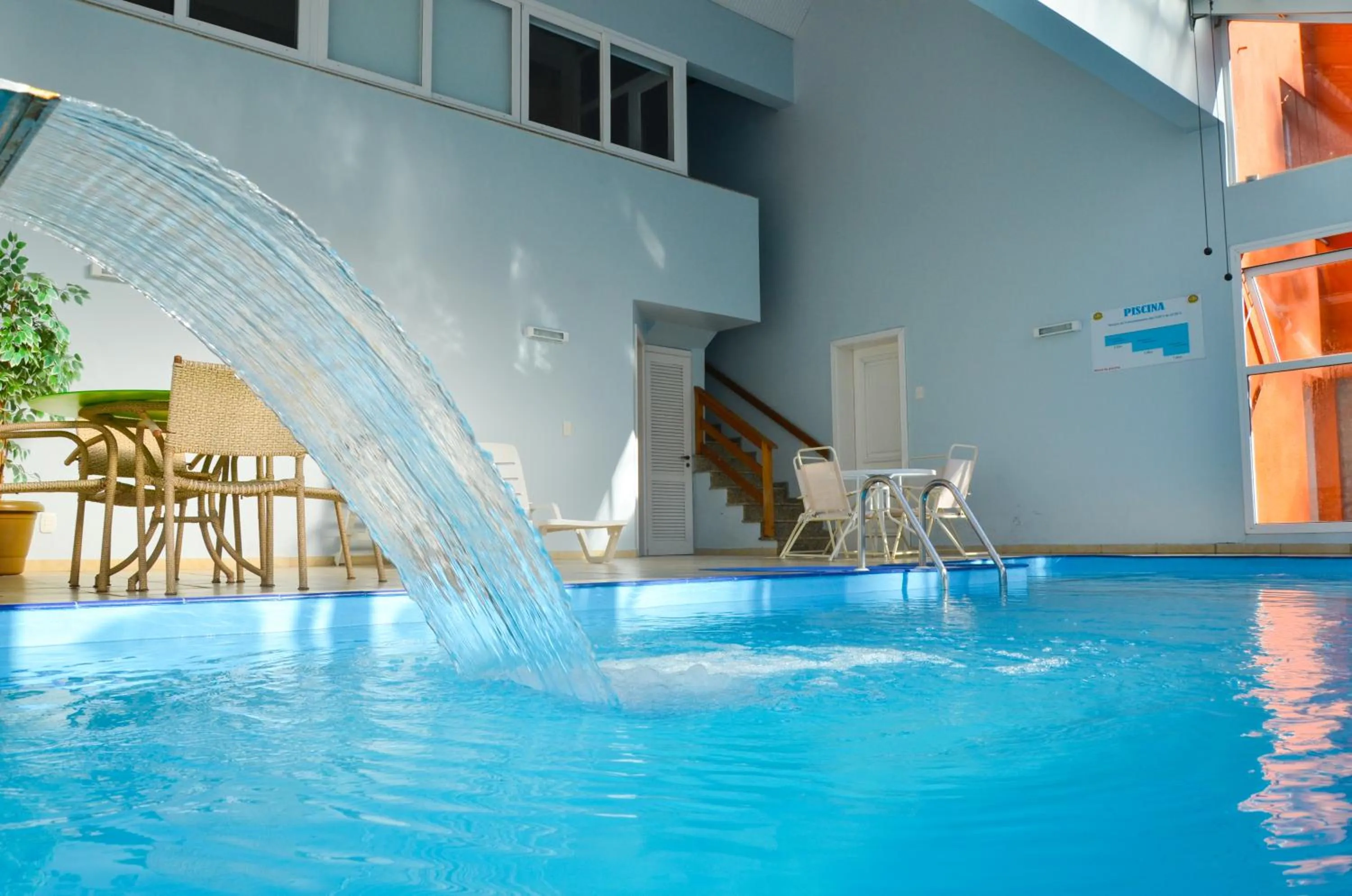 Swimming pool in Hotel Renascença