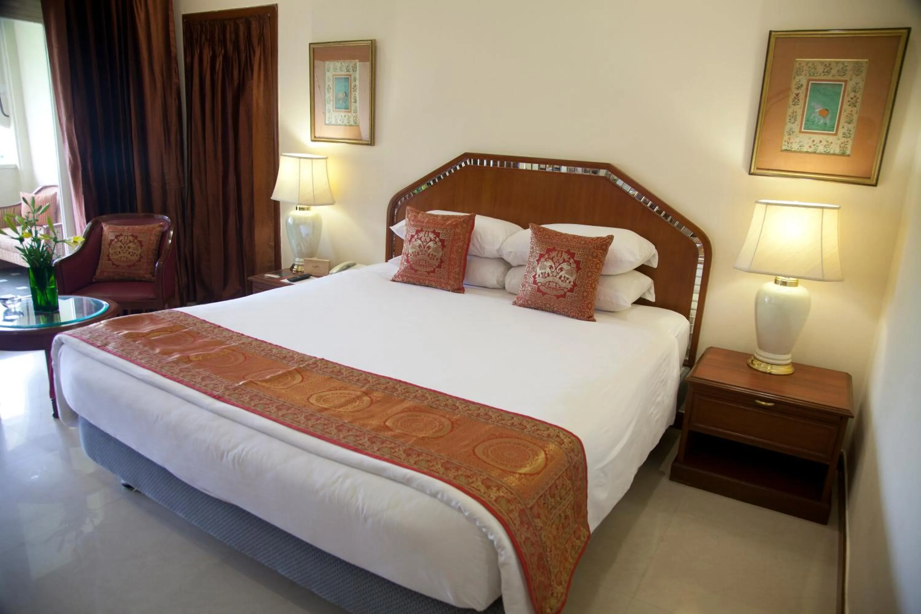 Bed in Gateway Aurangabad - Chhatrapati Sambhaji Nagar