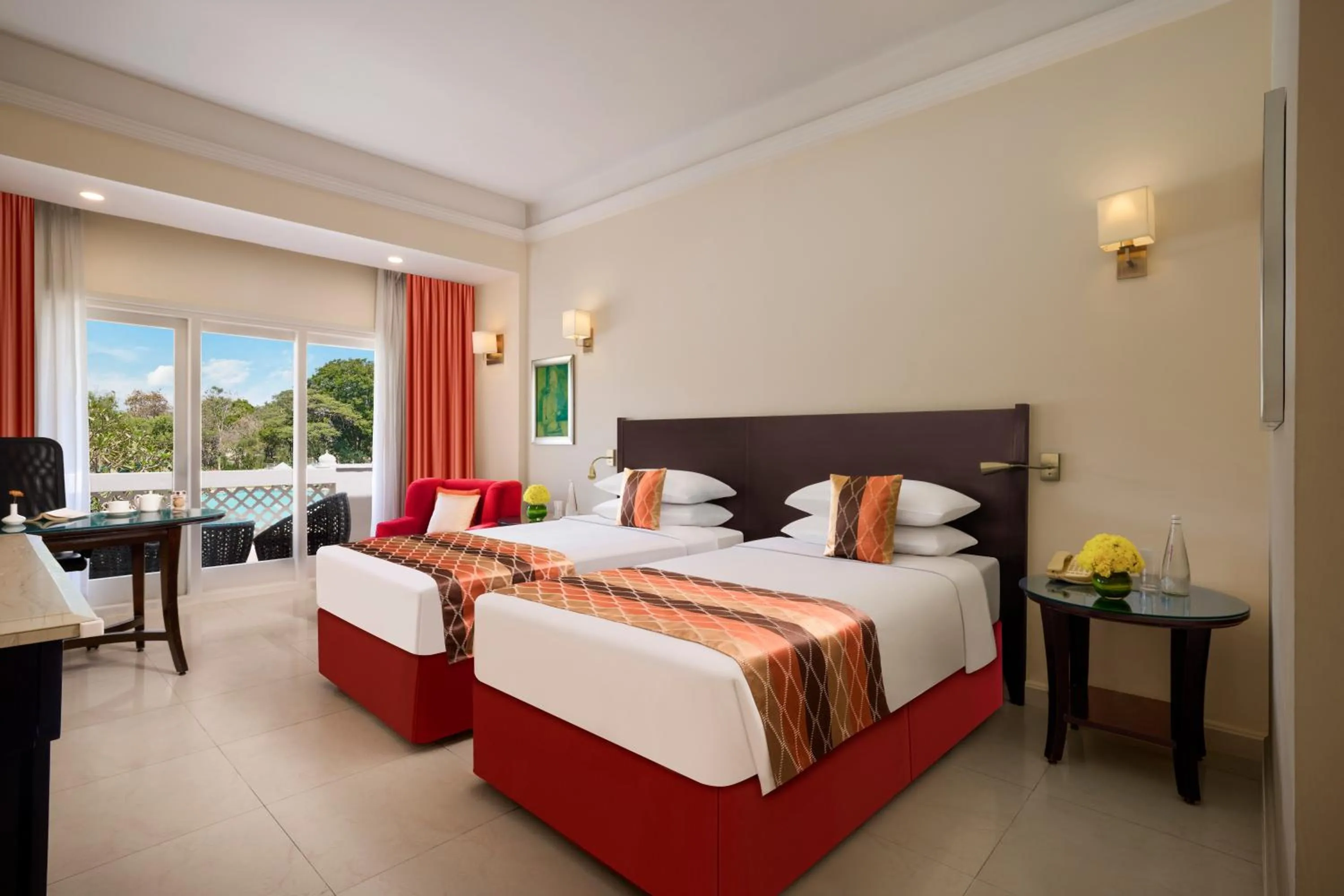 Photo of the whole room, Bed in Gateway Aurangabad - Chhatrapati Sambhaji Nagar