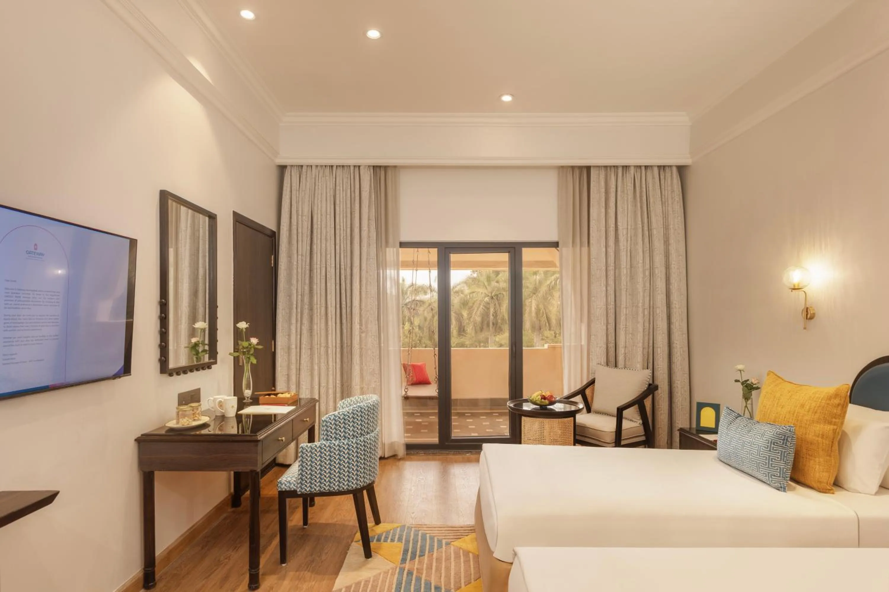 Bedroom, Bed in Gateway Aurangabad - Chhatrapati Sambhaji Nagar