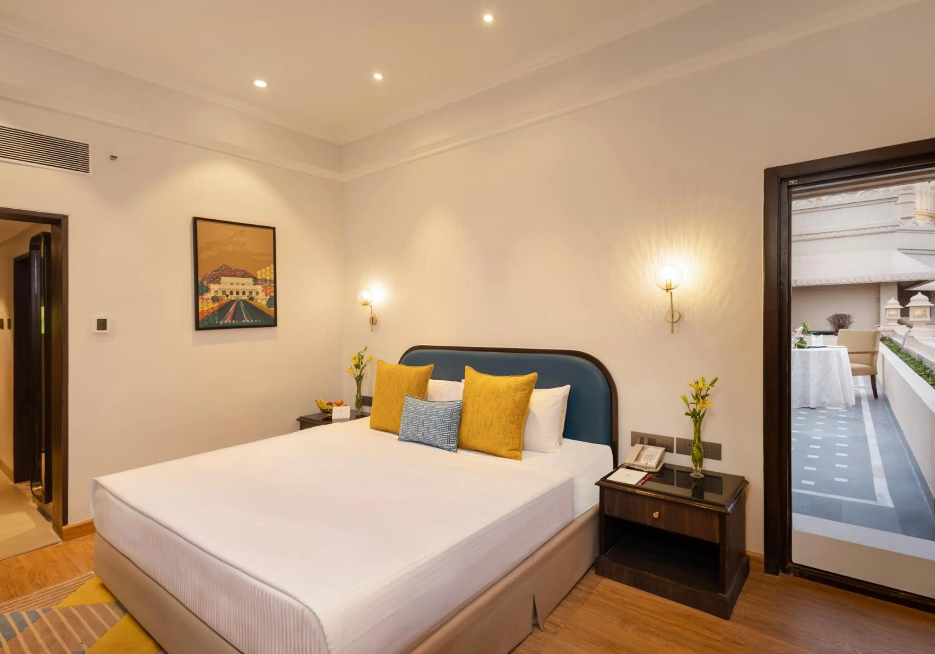 Bed in Gateway Aurangabad - Chhatrapati Sambhaji Nagar