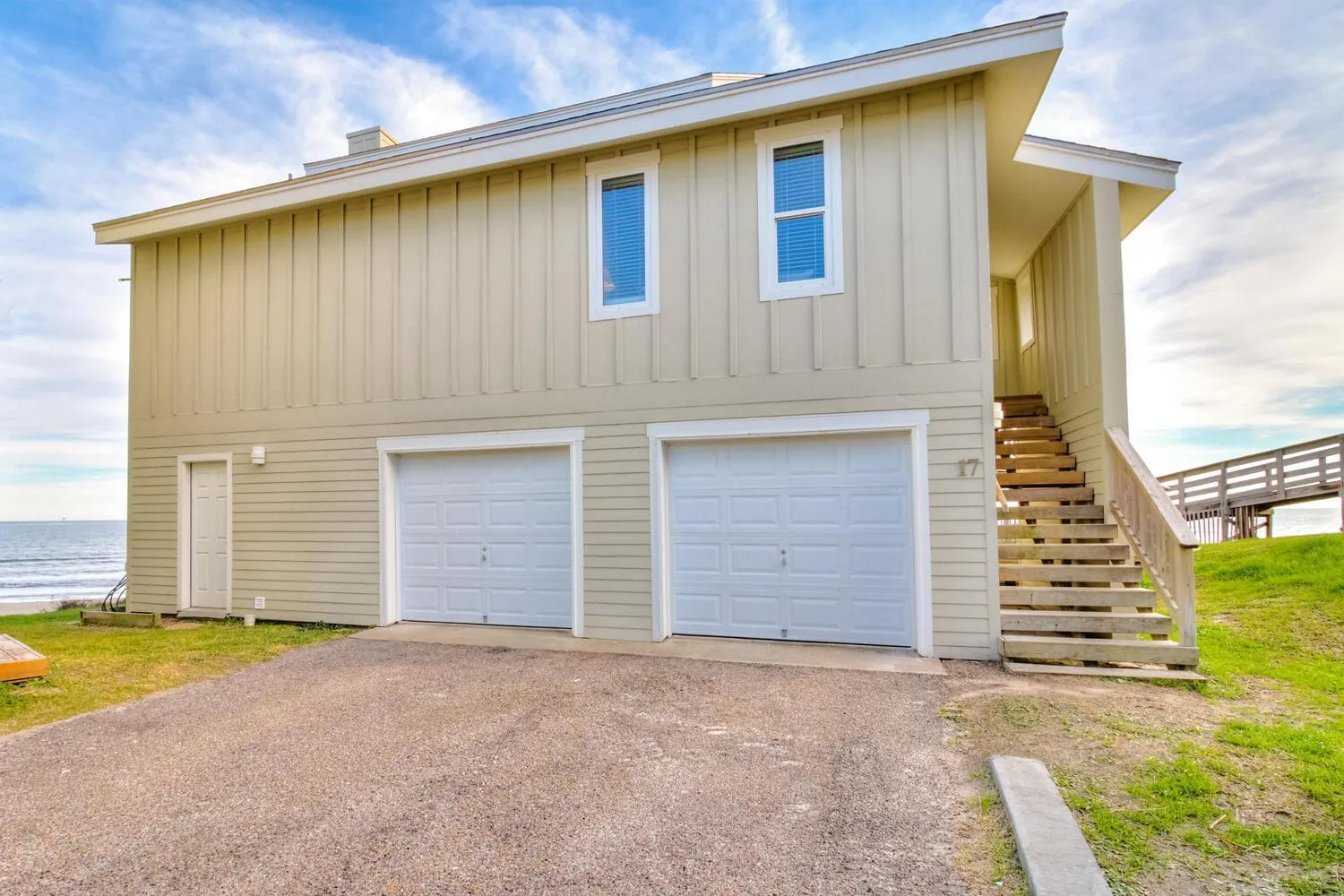 Other in Titas Sandcastle LC17 Pet Friendly