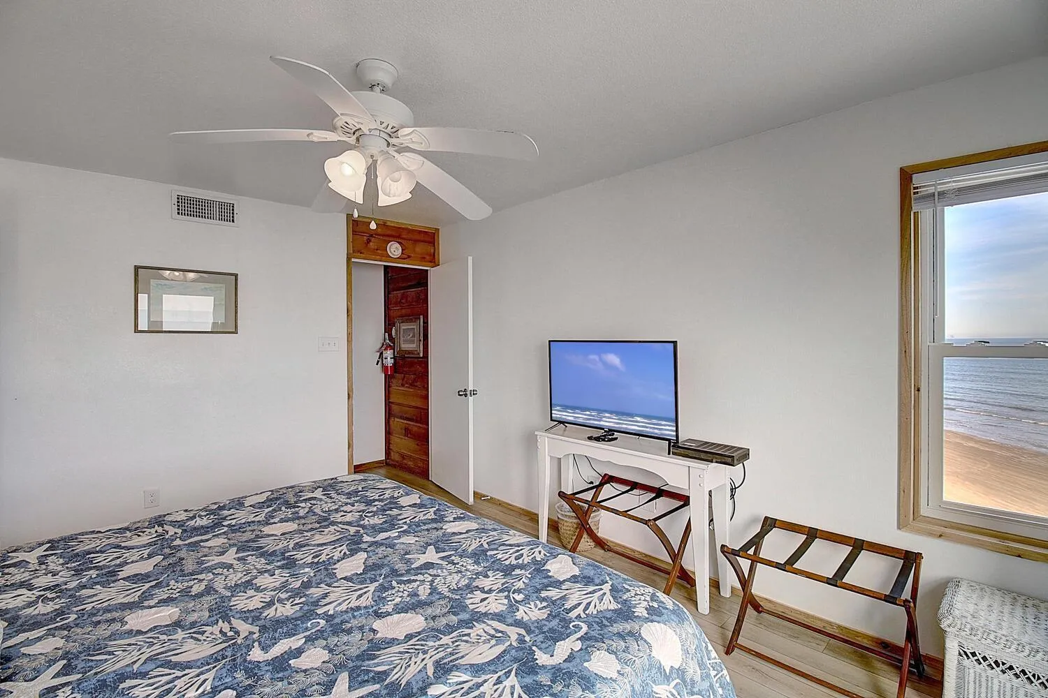 Other, Bed in Titas Sandcastle LC17 Pet Friendly