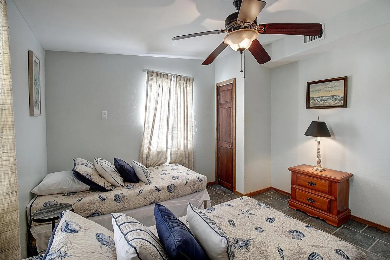 Other, Bed in Blue Water Fisherman 614SP