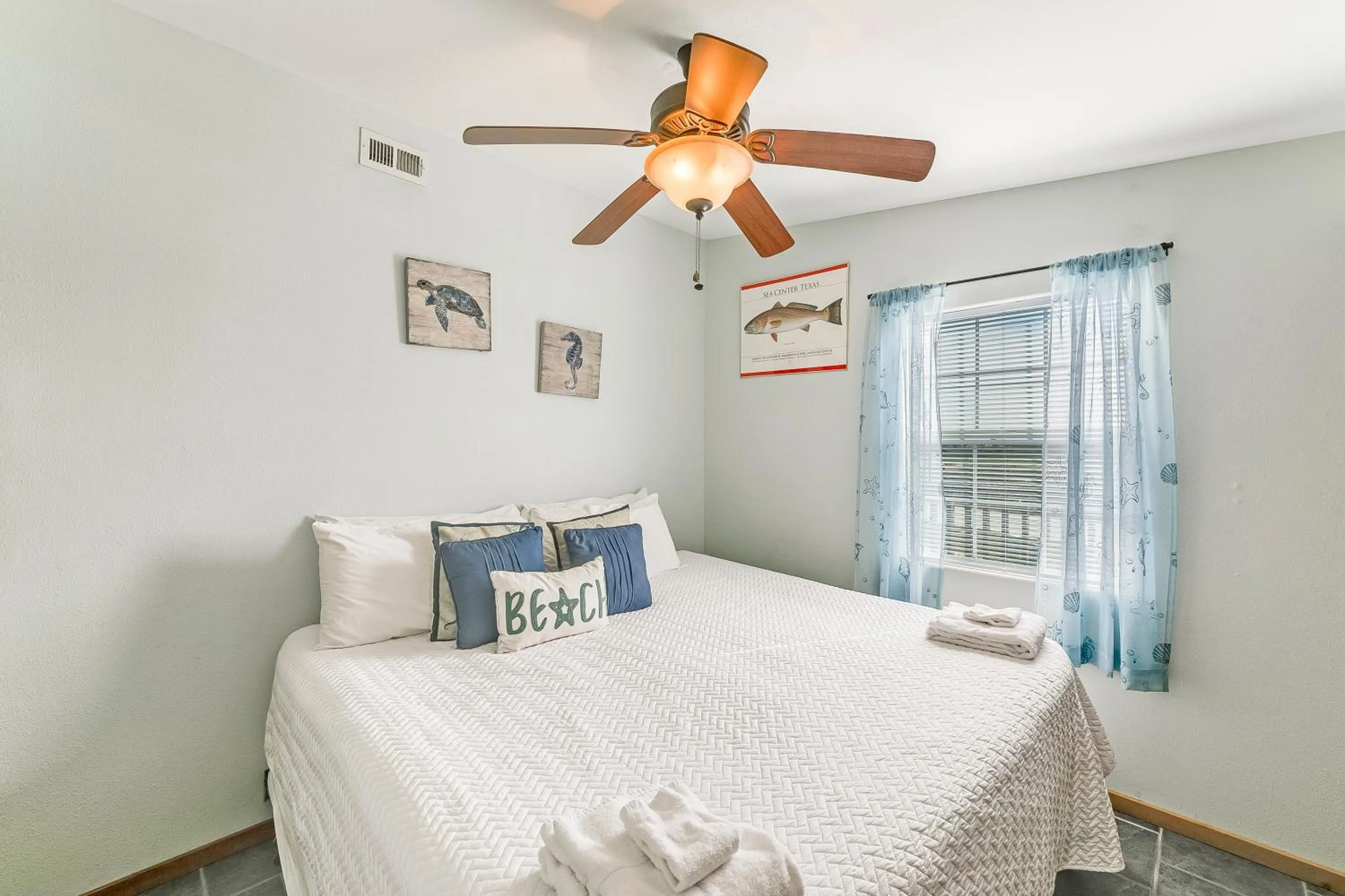 Other, Bed in Blue Water Fisherman 614SP