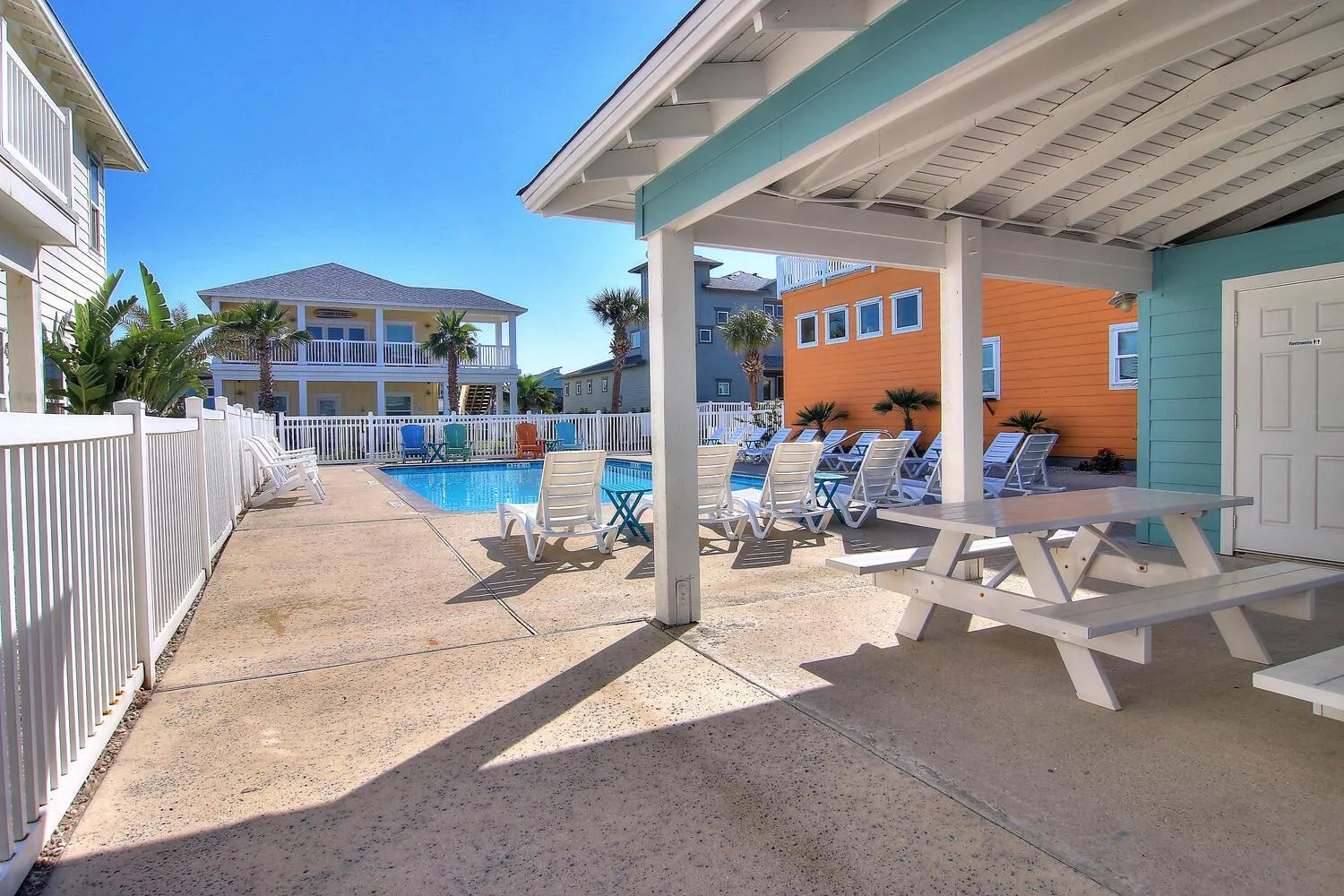 Other in Pelicans Perch VW21