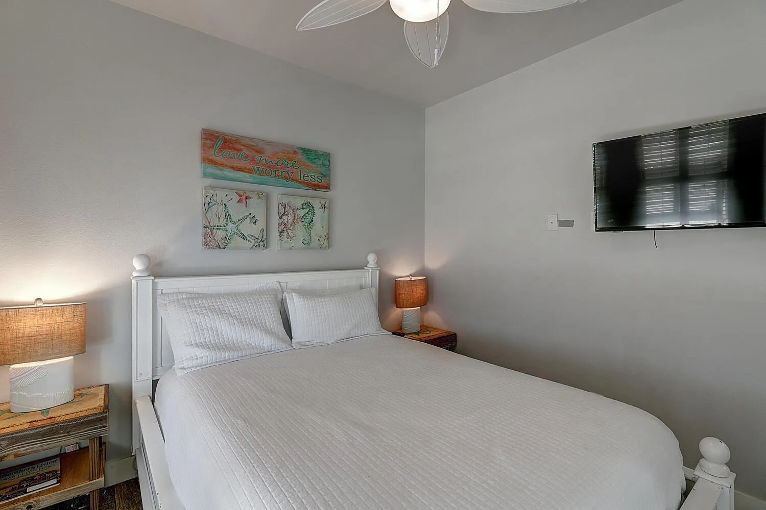 Other, Bed in The Pearl of Port A GW108