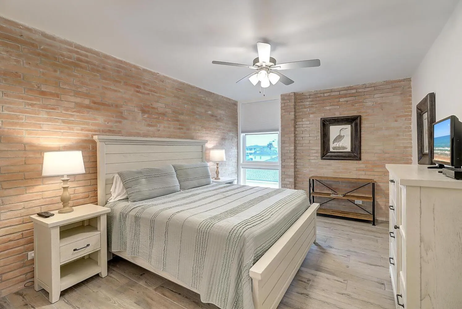 Other, Bed in Channelview CV216