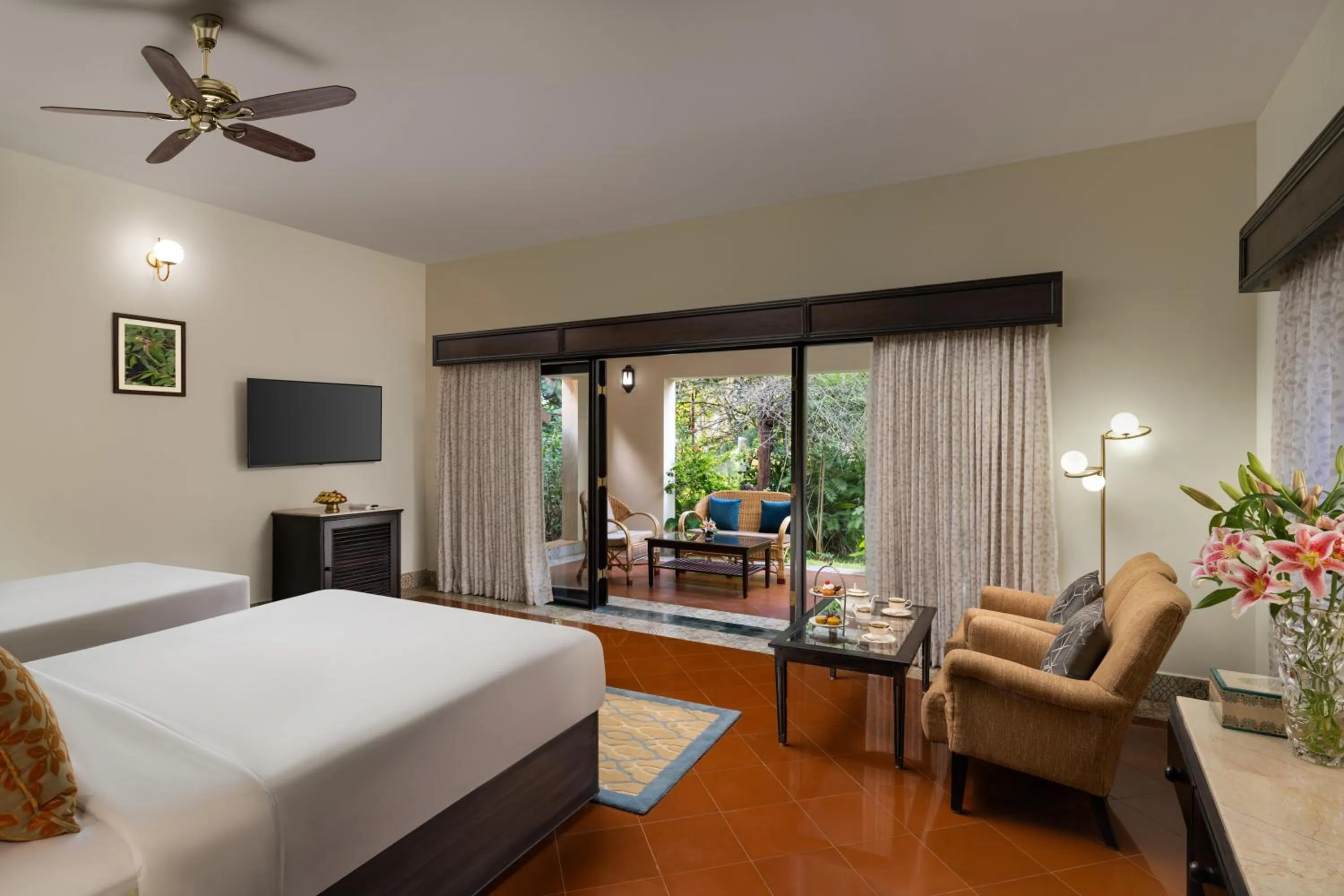 Seating area, Bed in Gateway Chikmagalur