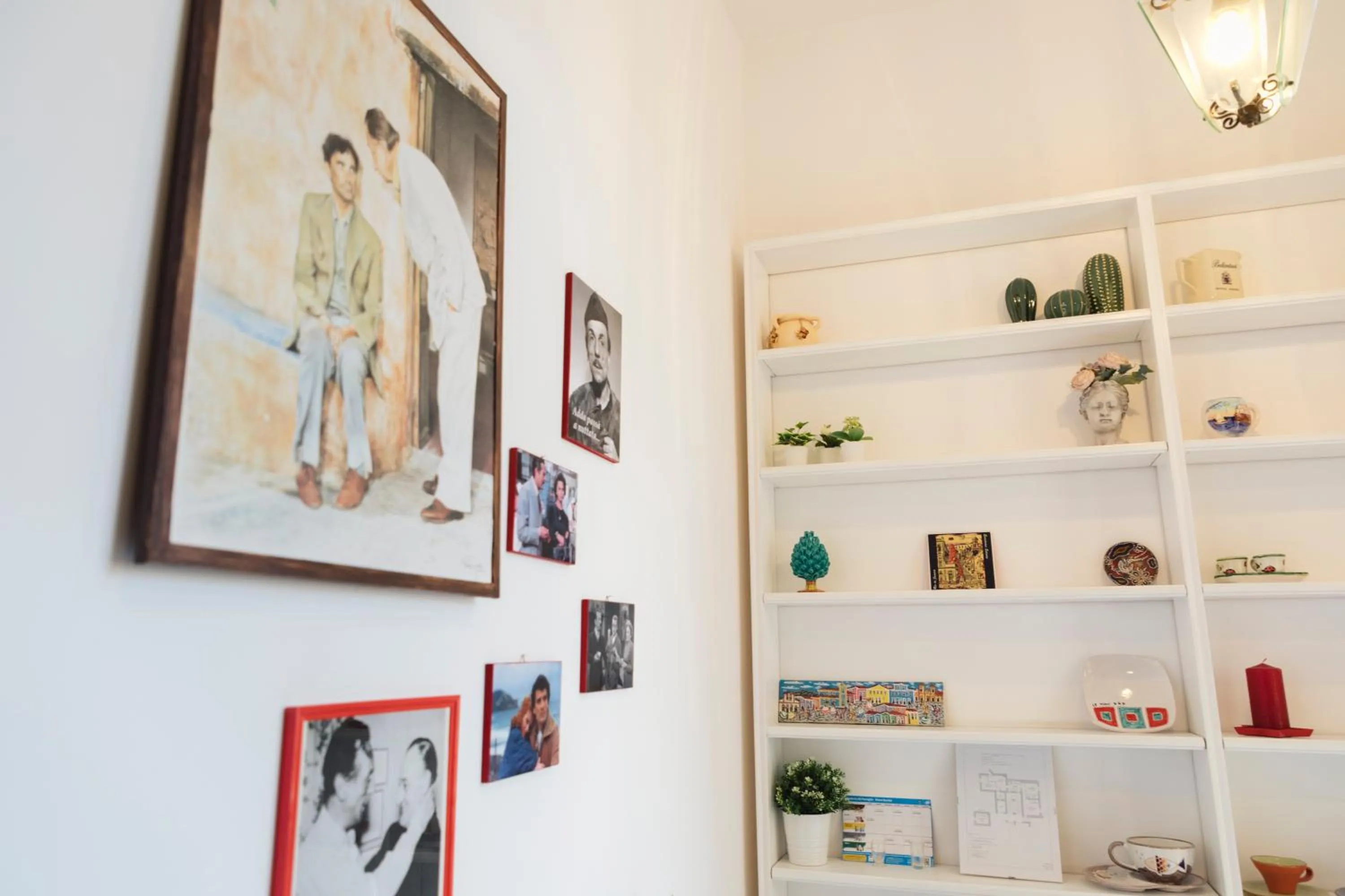 Decorative detail in Relais CuoreNapoletano