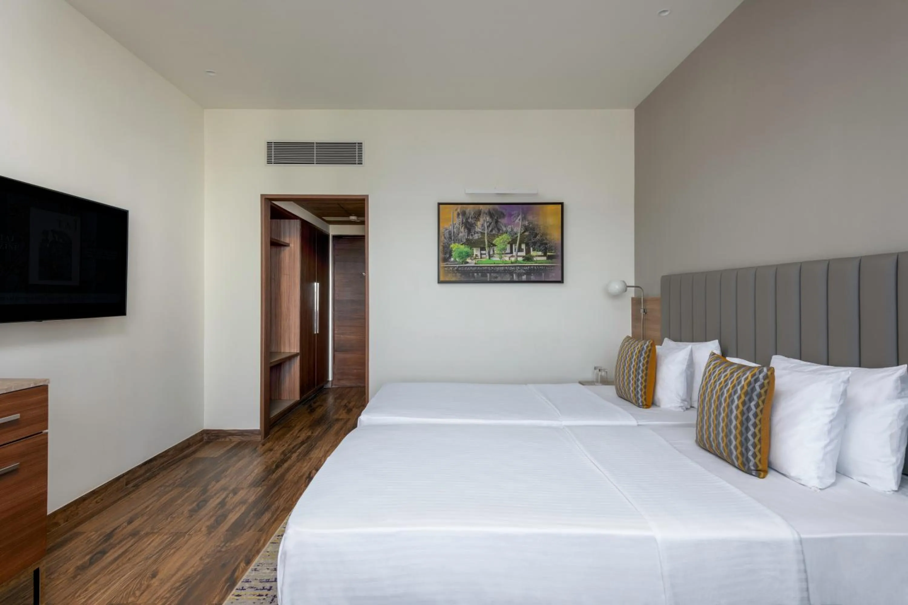 Bedroom, Bed in Vivanta Mangalore Oldport Road - Formerly Known as Taj Manjarun