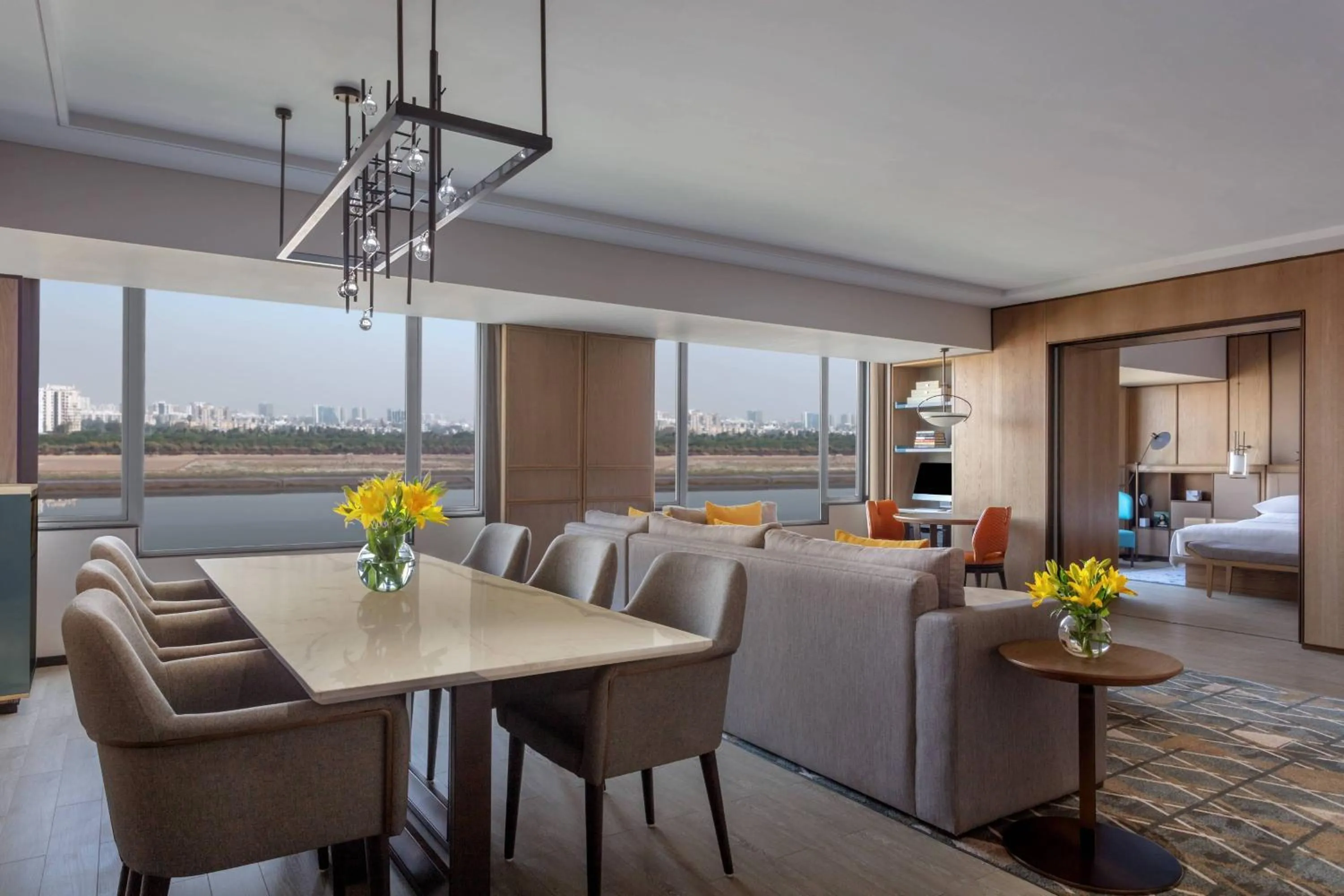 Living room, Bed in Surat Marriott Hotel