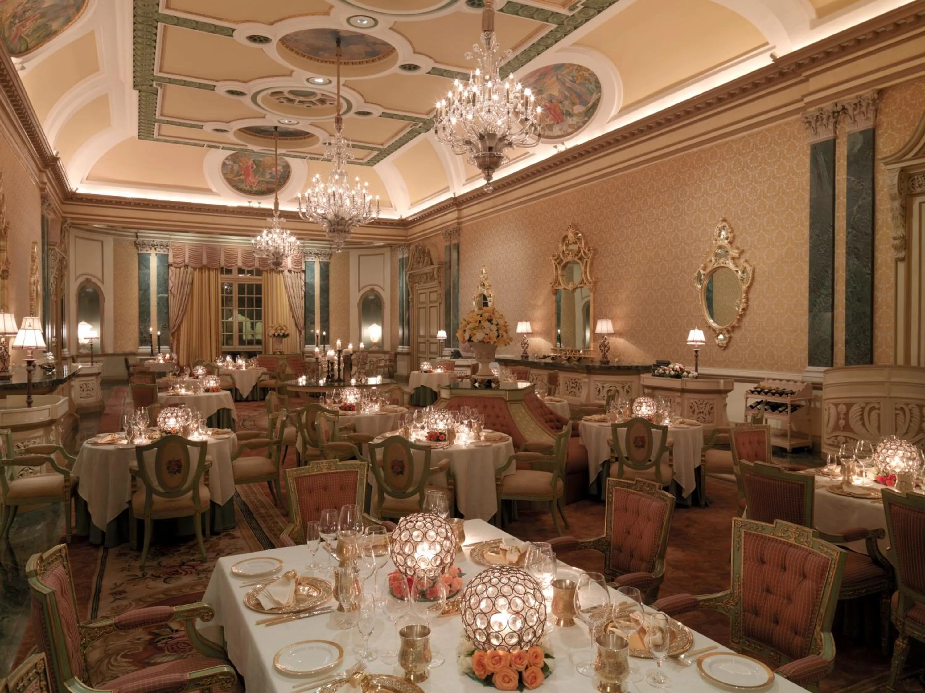 Restaurant/places to eat in Rambagh Palace