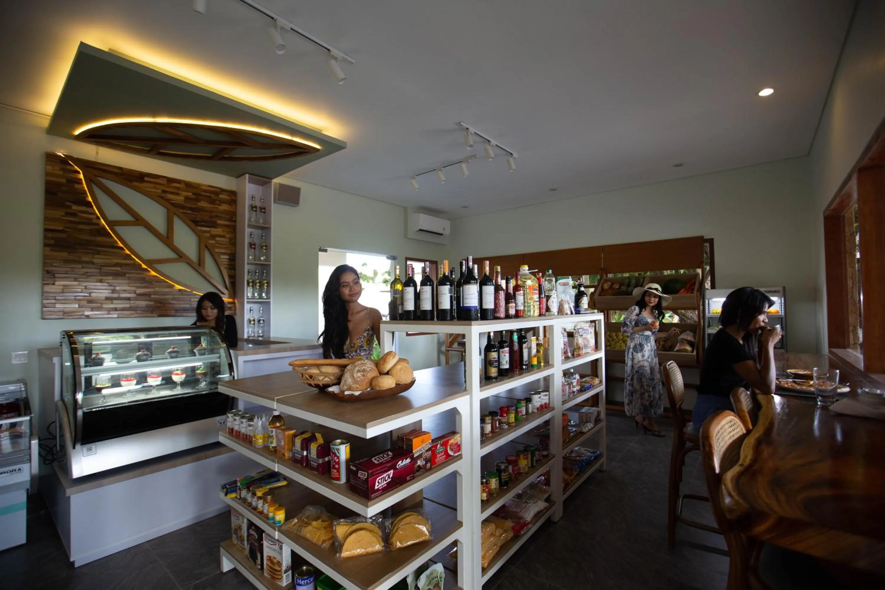 Area and facilities in Tropik Resort Lombok