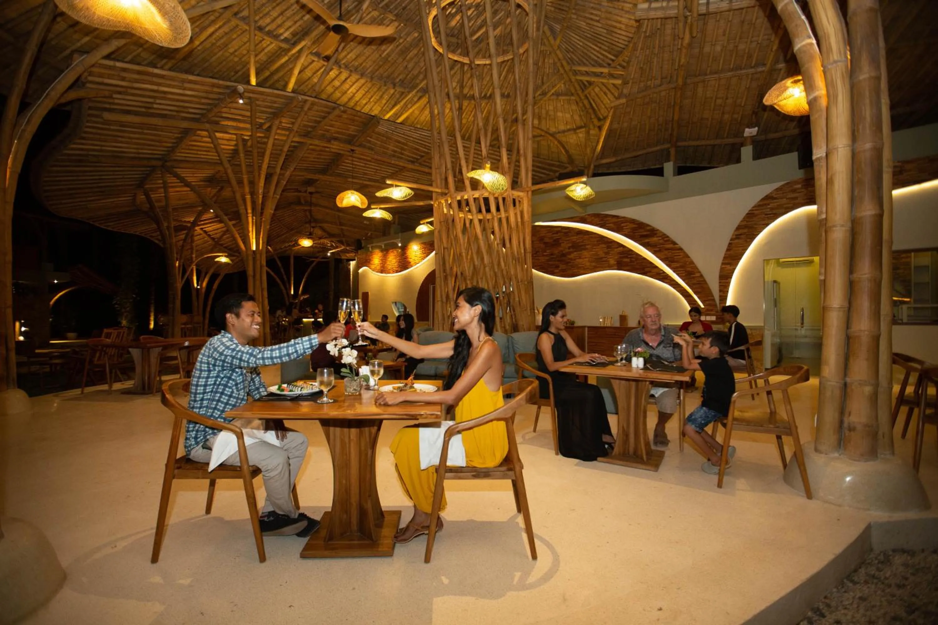 Restaurant/places to eat in Tropik Resort Lombok
