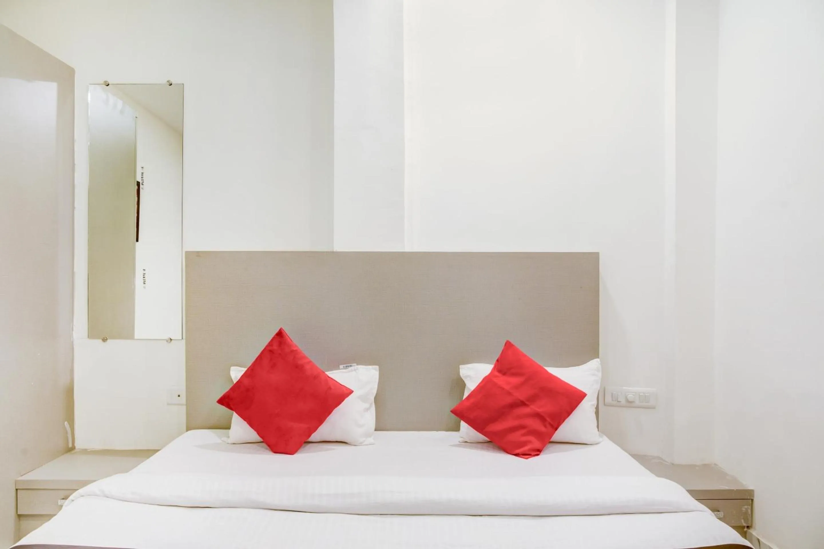 Bedroom, Bed in Super Hotel O Bine Venue