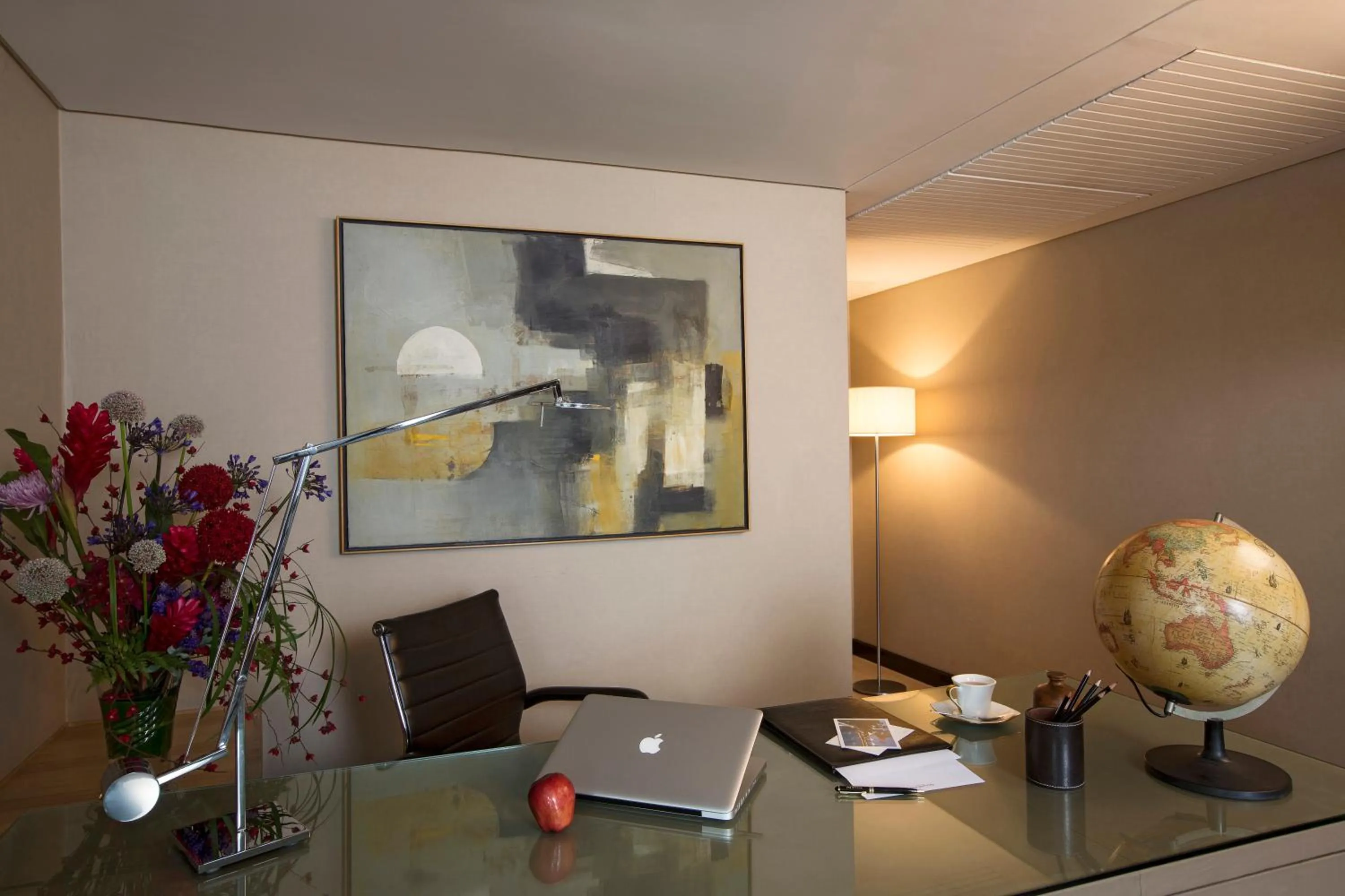 Business facilities in Taj Lands End