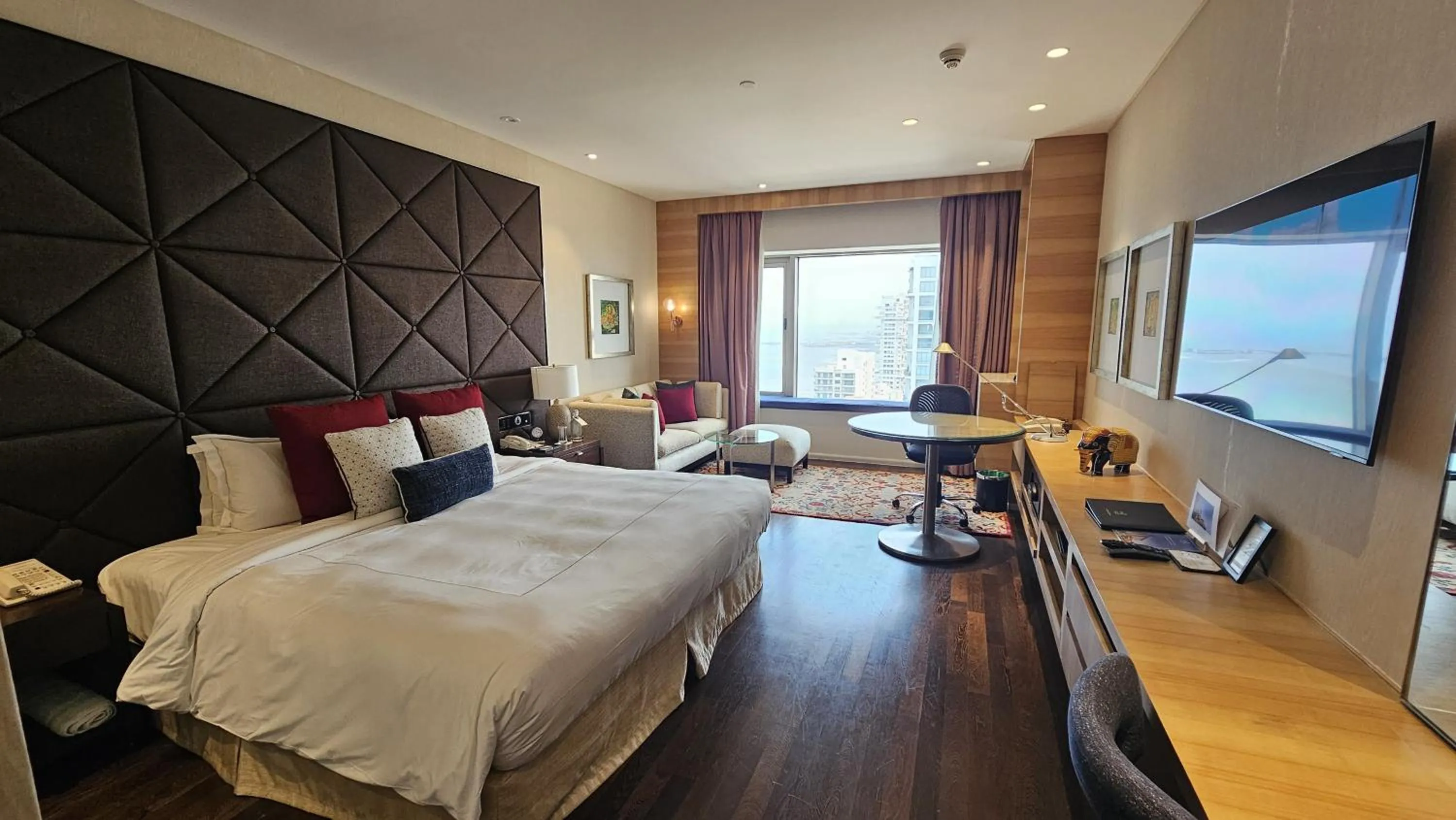 Bed in Taj Lands End