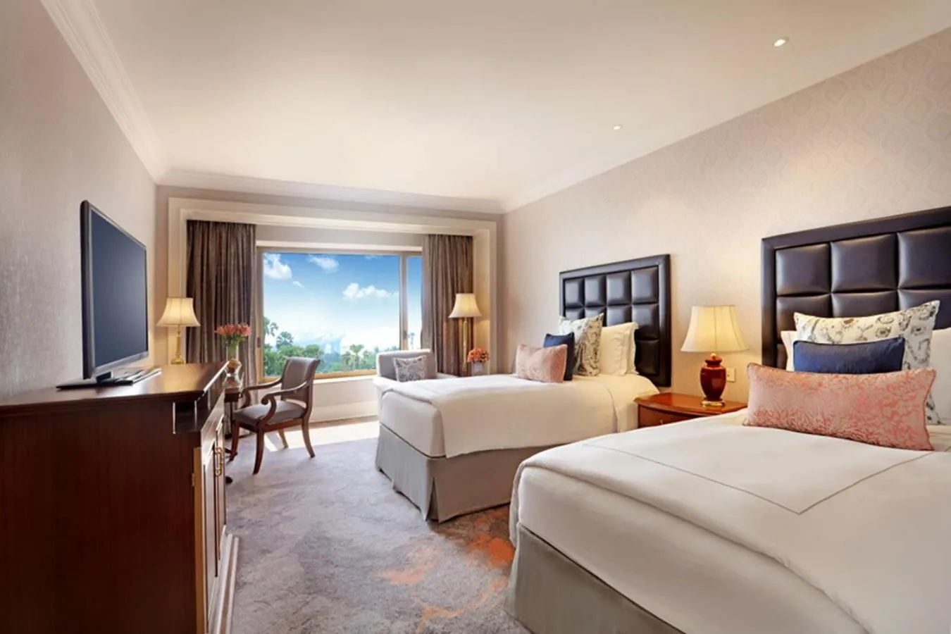 Bedroom, Bed in Taj Lands End