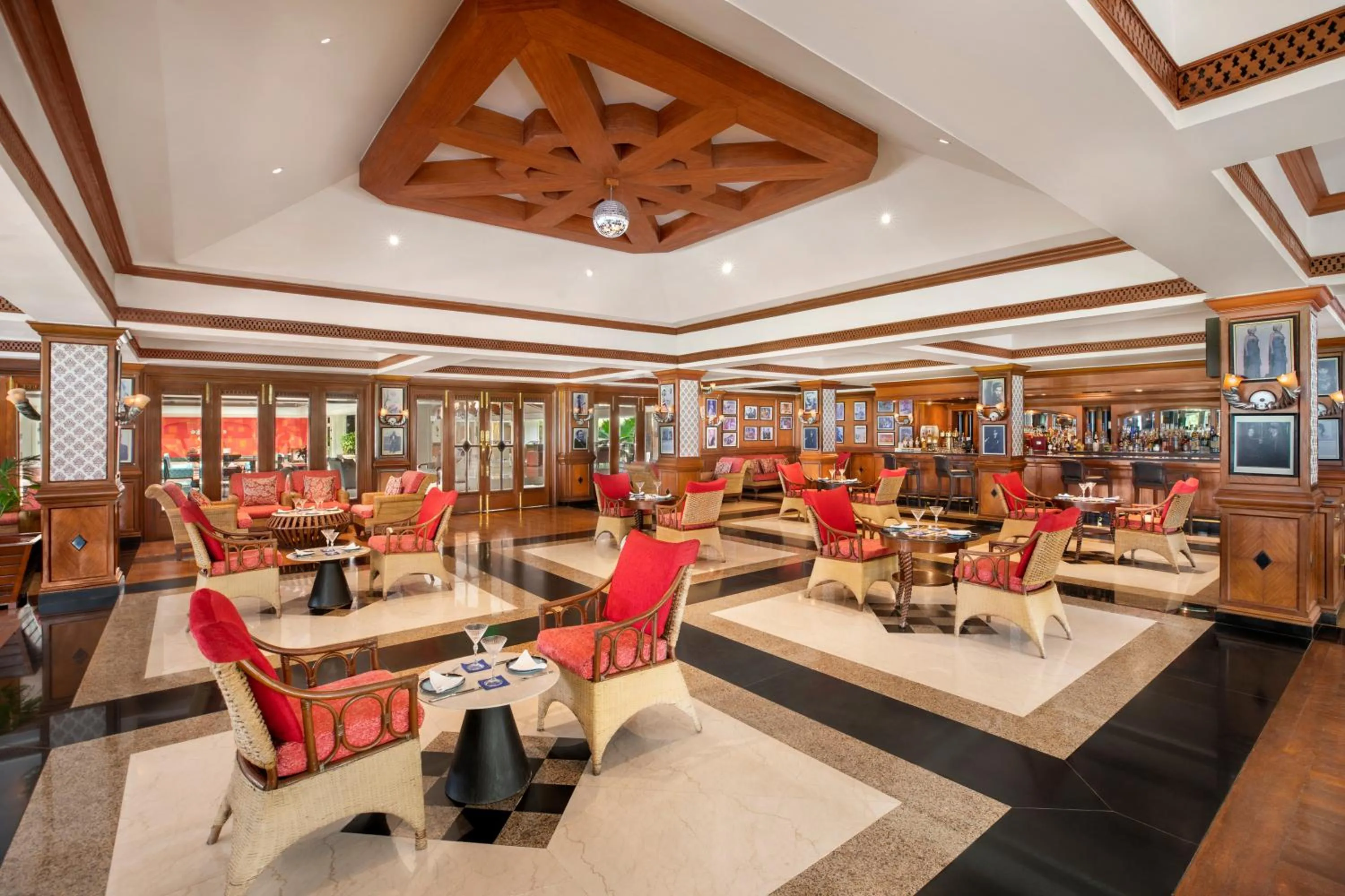 Lounge or bar in Taj Exotica Resort & Spa, Goa