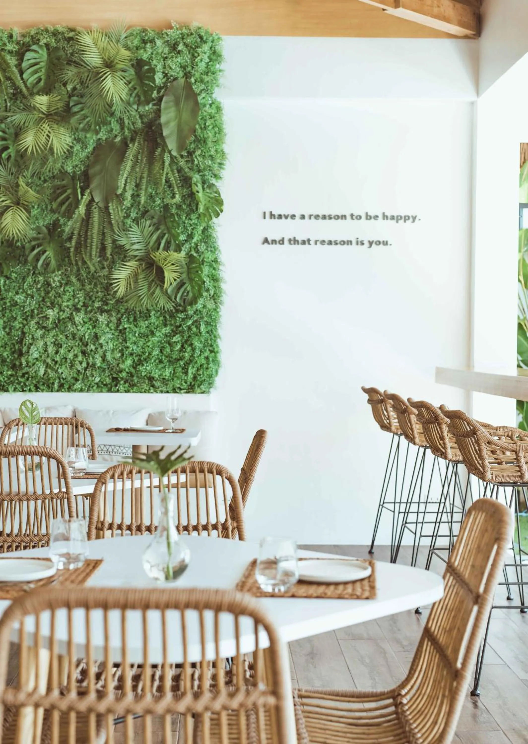 Restaurant/places to eat in Ultra Mint Resort