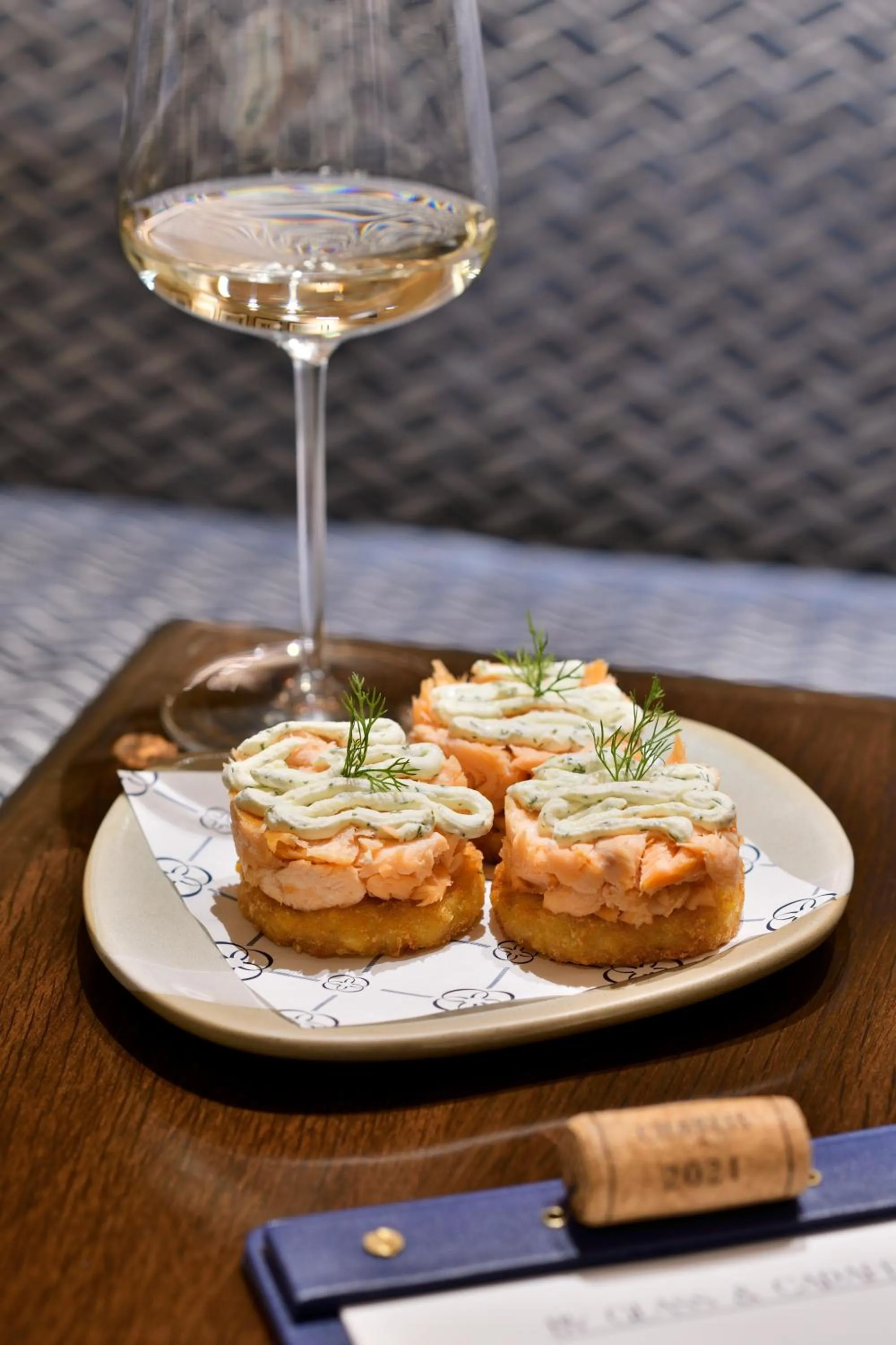 Restaurant/places to eat in Taj Mahal, New Delhi