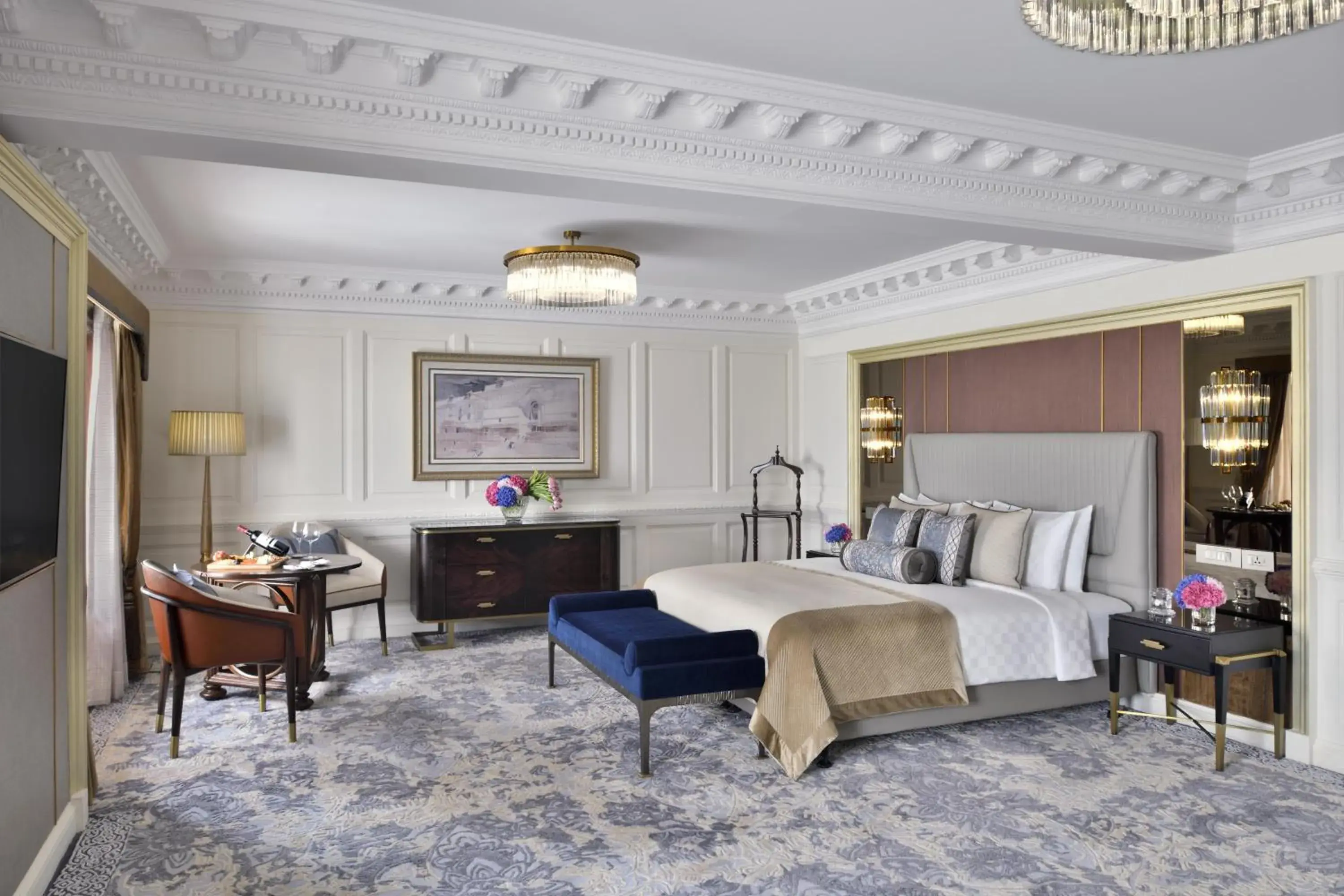 Presidential Suite with one way airport transfer and access to club lounge in Taj Mahal, New Delhi Presidential Suite with one way airport transfer and access to club lounge in Taj Mahal, New Delhi