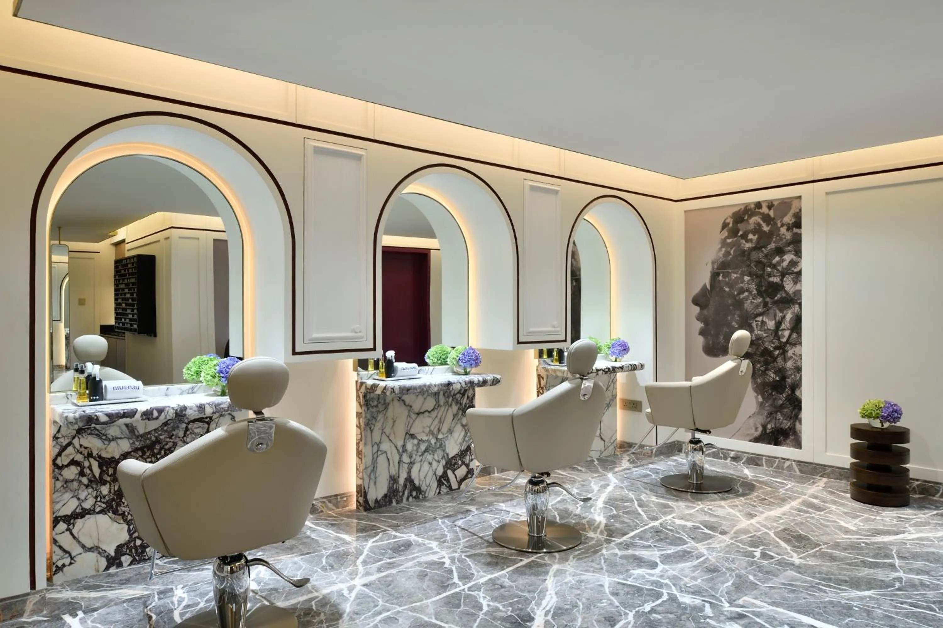 hair dryier in Taj Mahal, New Delhi