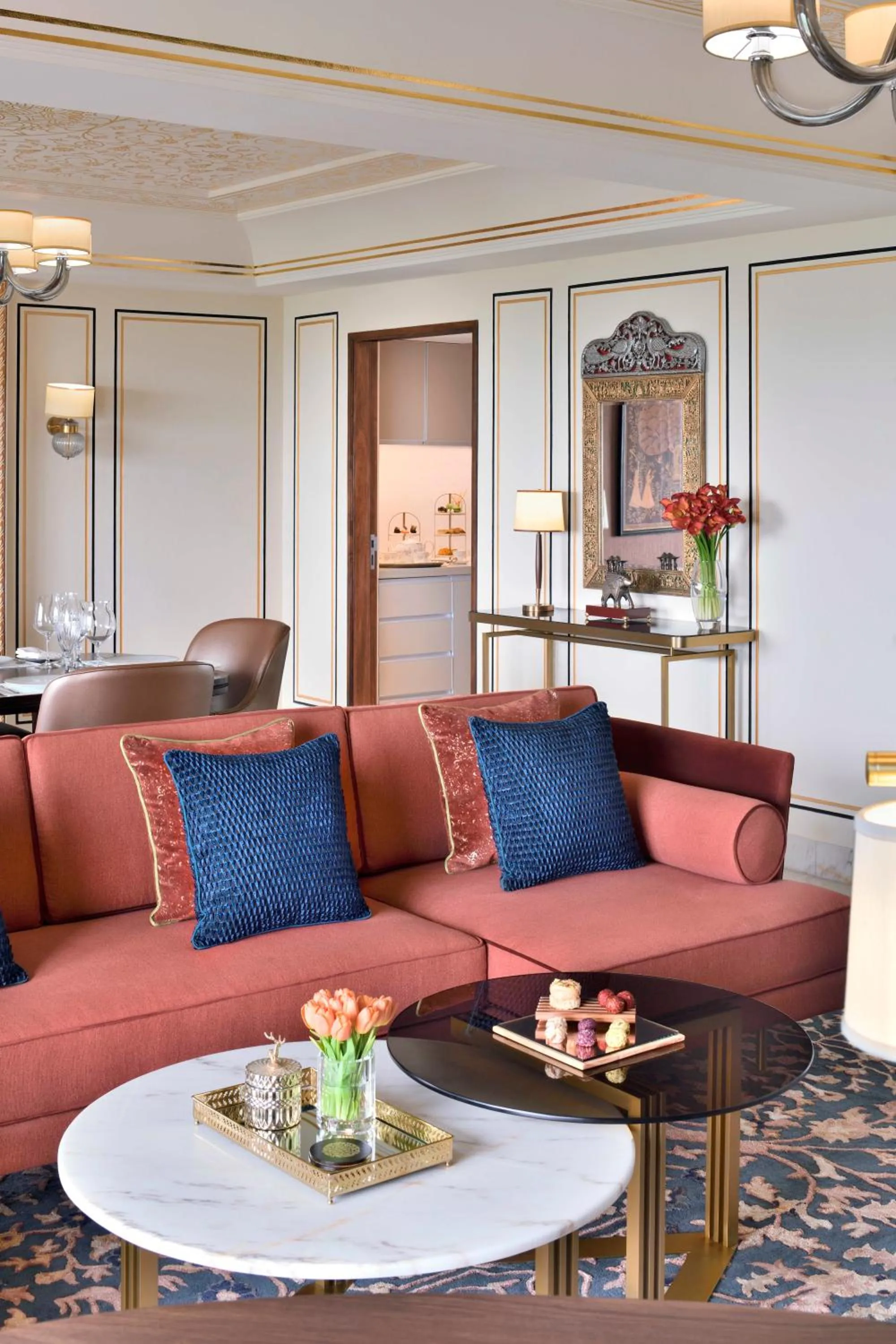 Living room in Taj Mahal, New Delhi