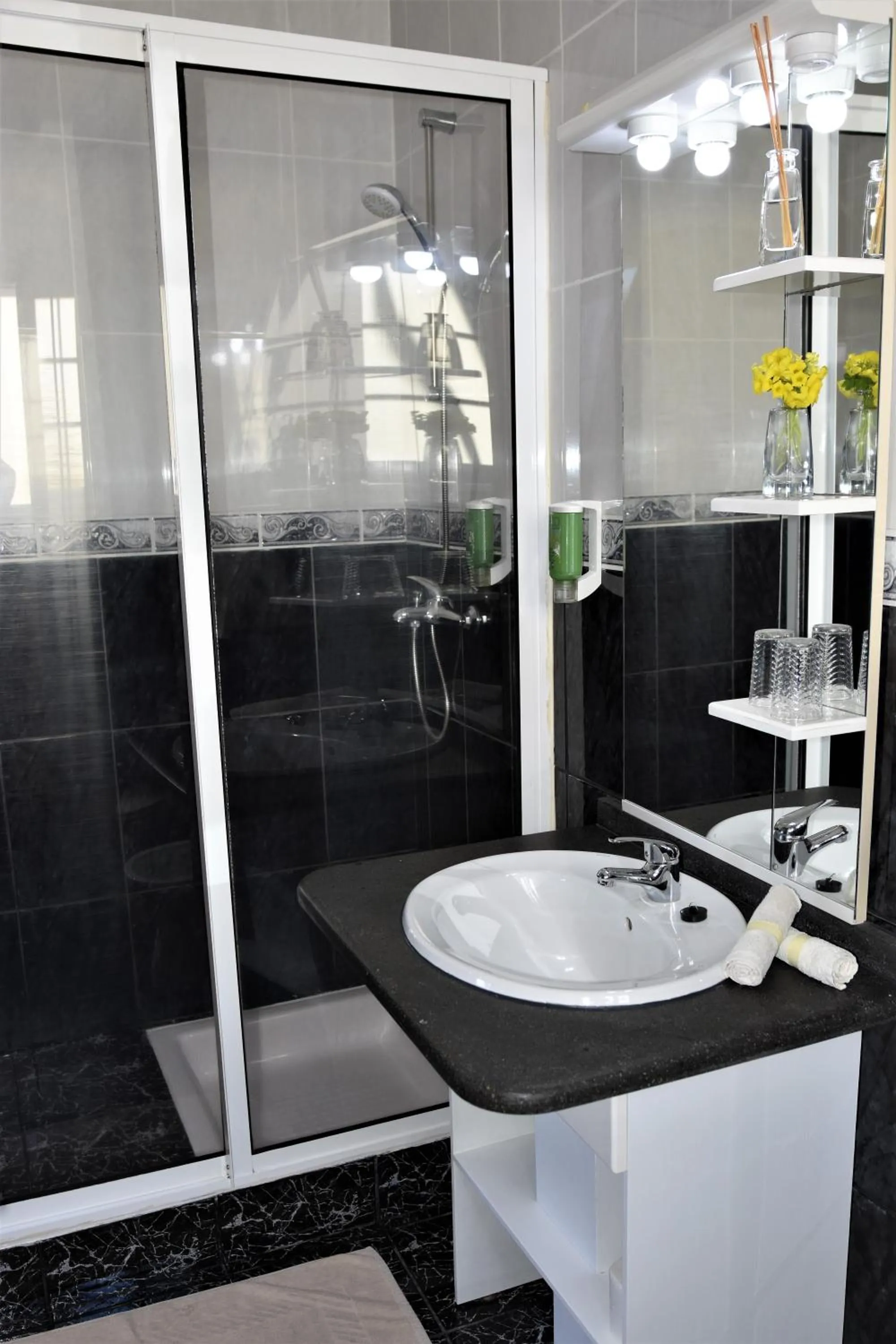 Shower in Calma do Mar