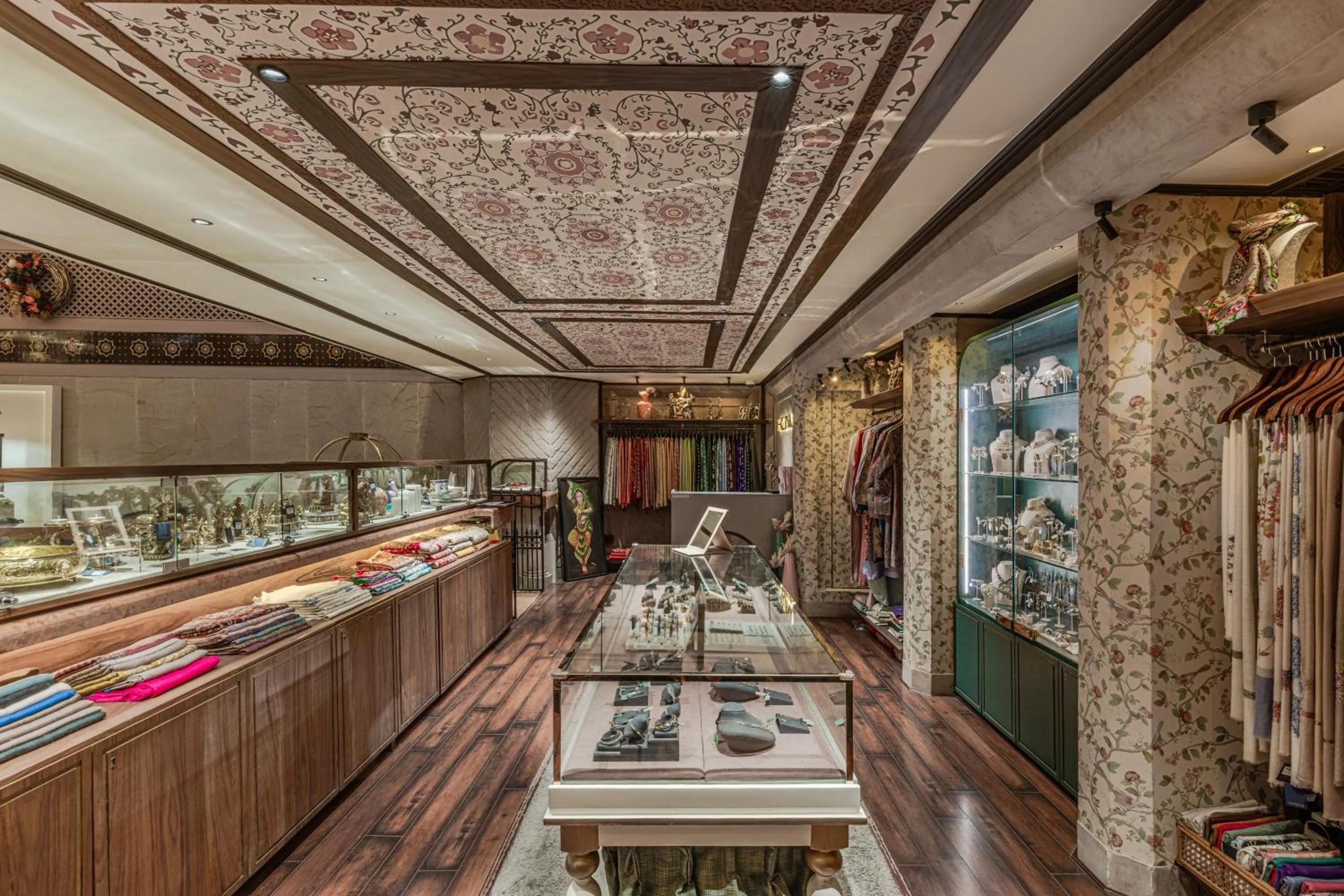 Shopping Area in Taj Bengal