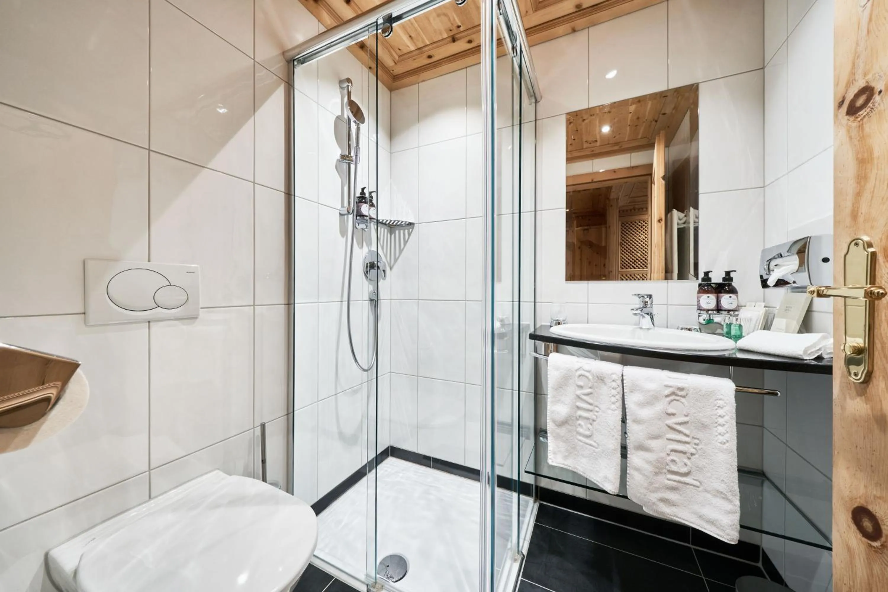 Shower in Burg Vital Resort