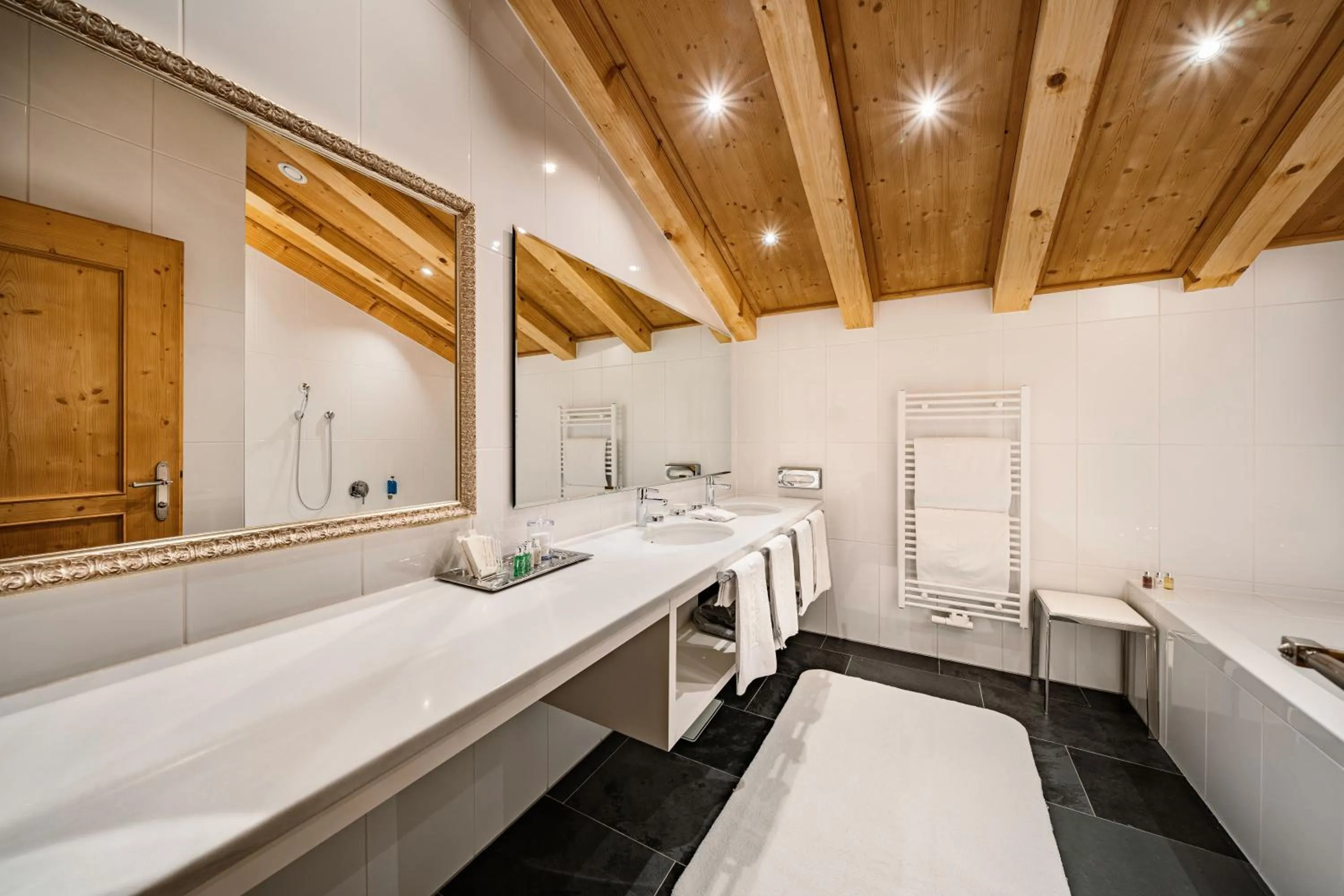 Bathroom in Burg Vital Resort