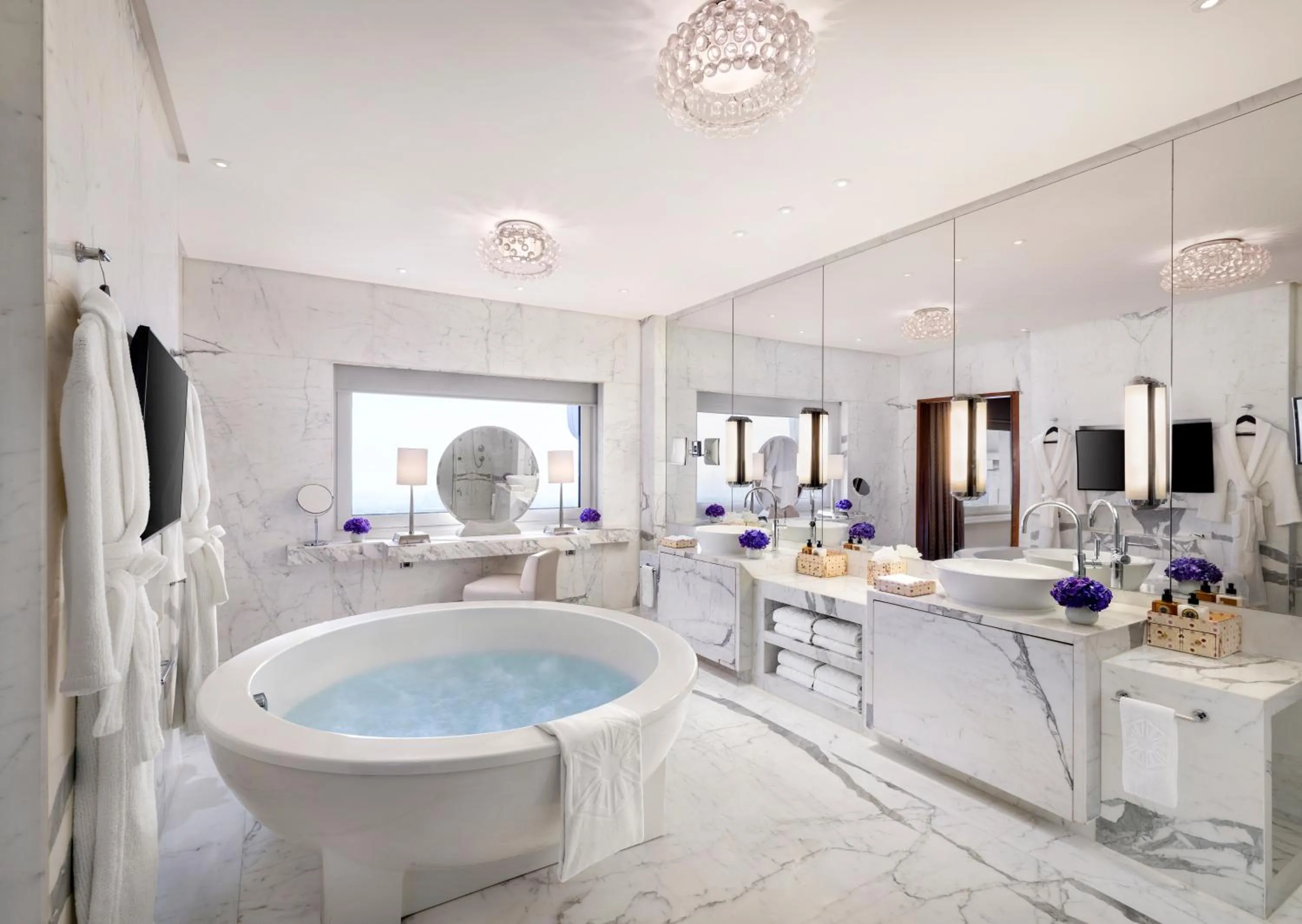 Bathroom in Taj Palace, New Delhi