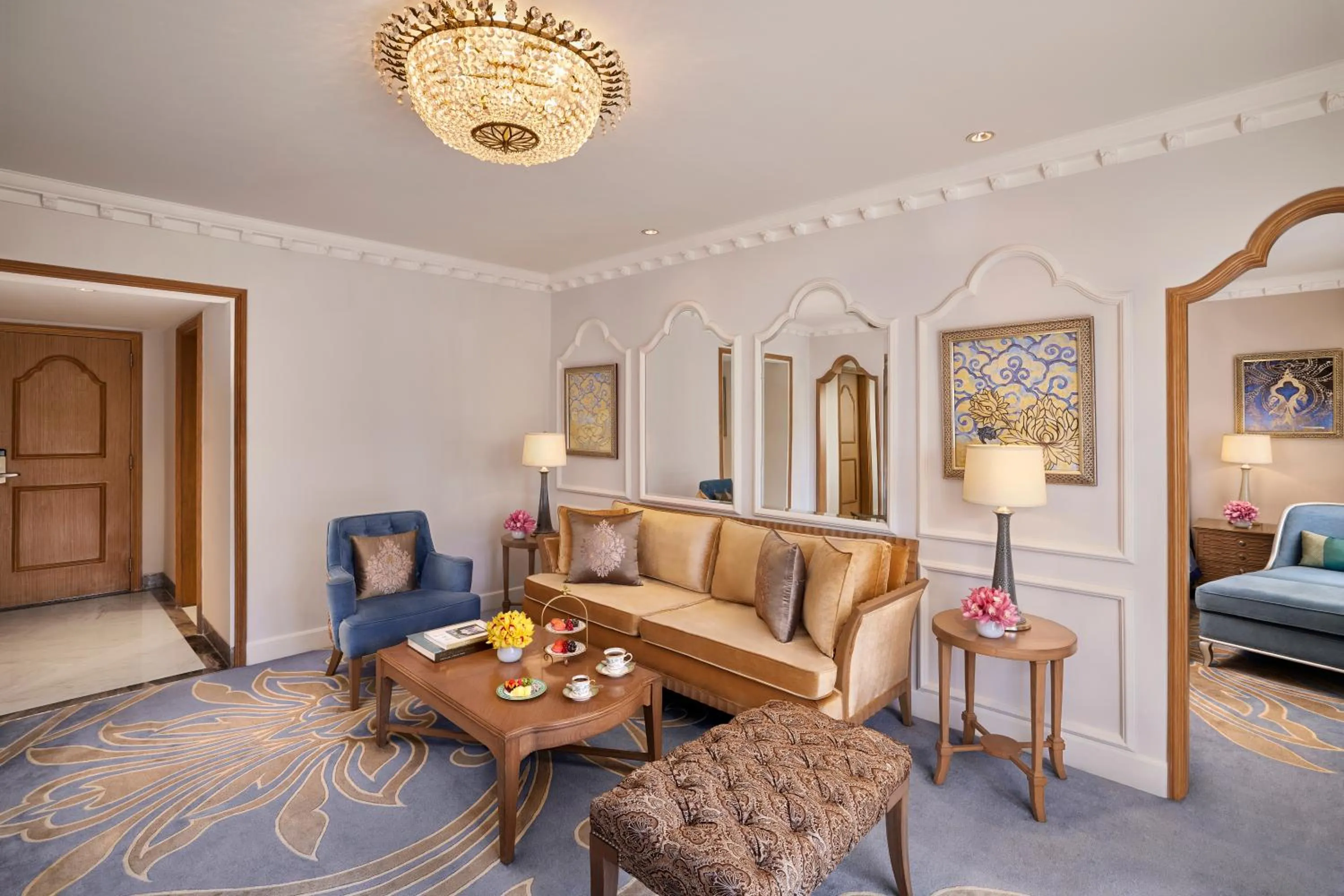 Living room in Taj Palace, New Delhi