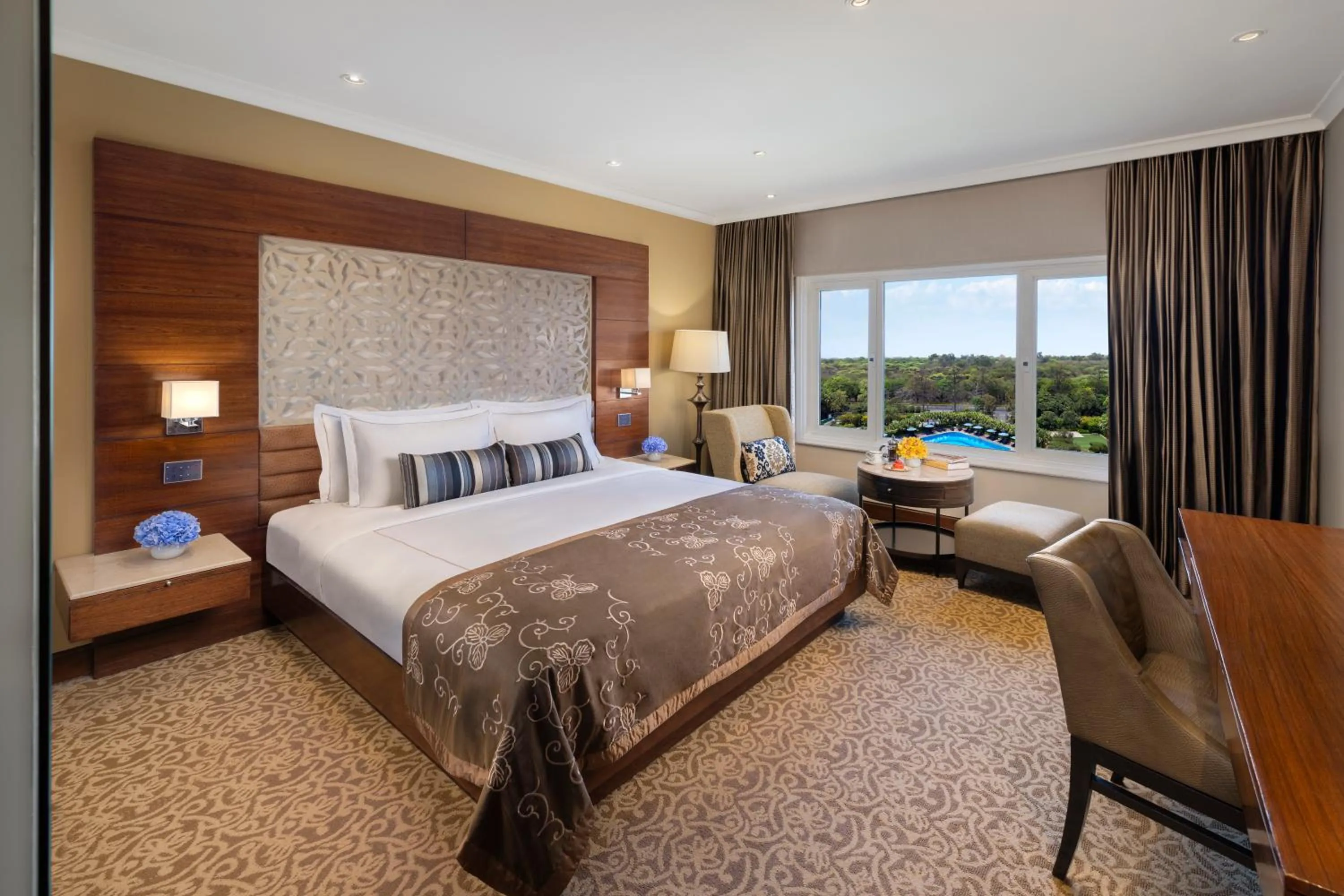 Bed in Taj Palace, New Delhi